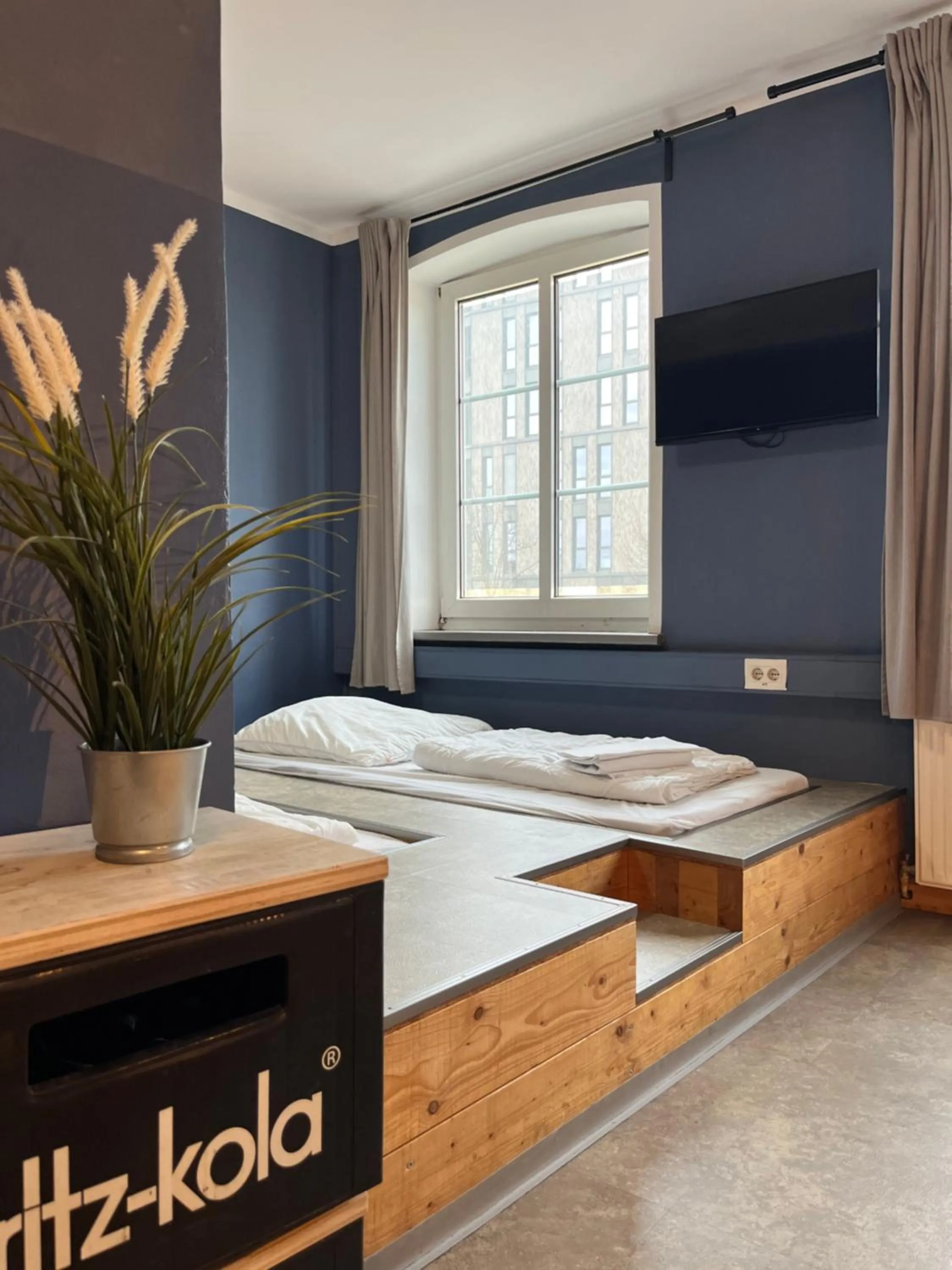 TV and multimedia, Bed in Blue Doors Hostel KTV