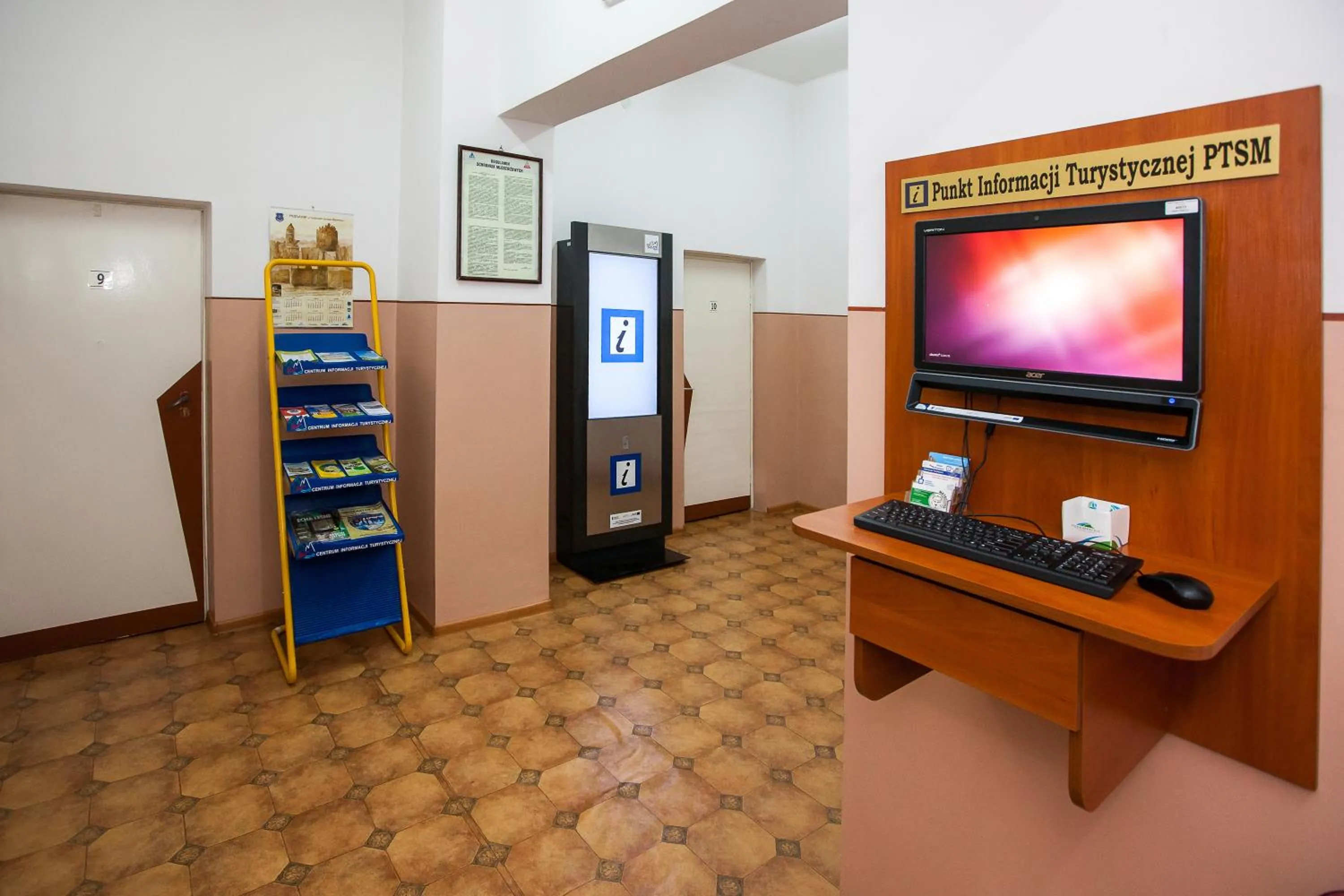 Lobby or reception in Schronisko Młodzieżowe PTSM Matecznik