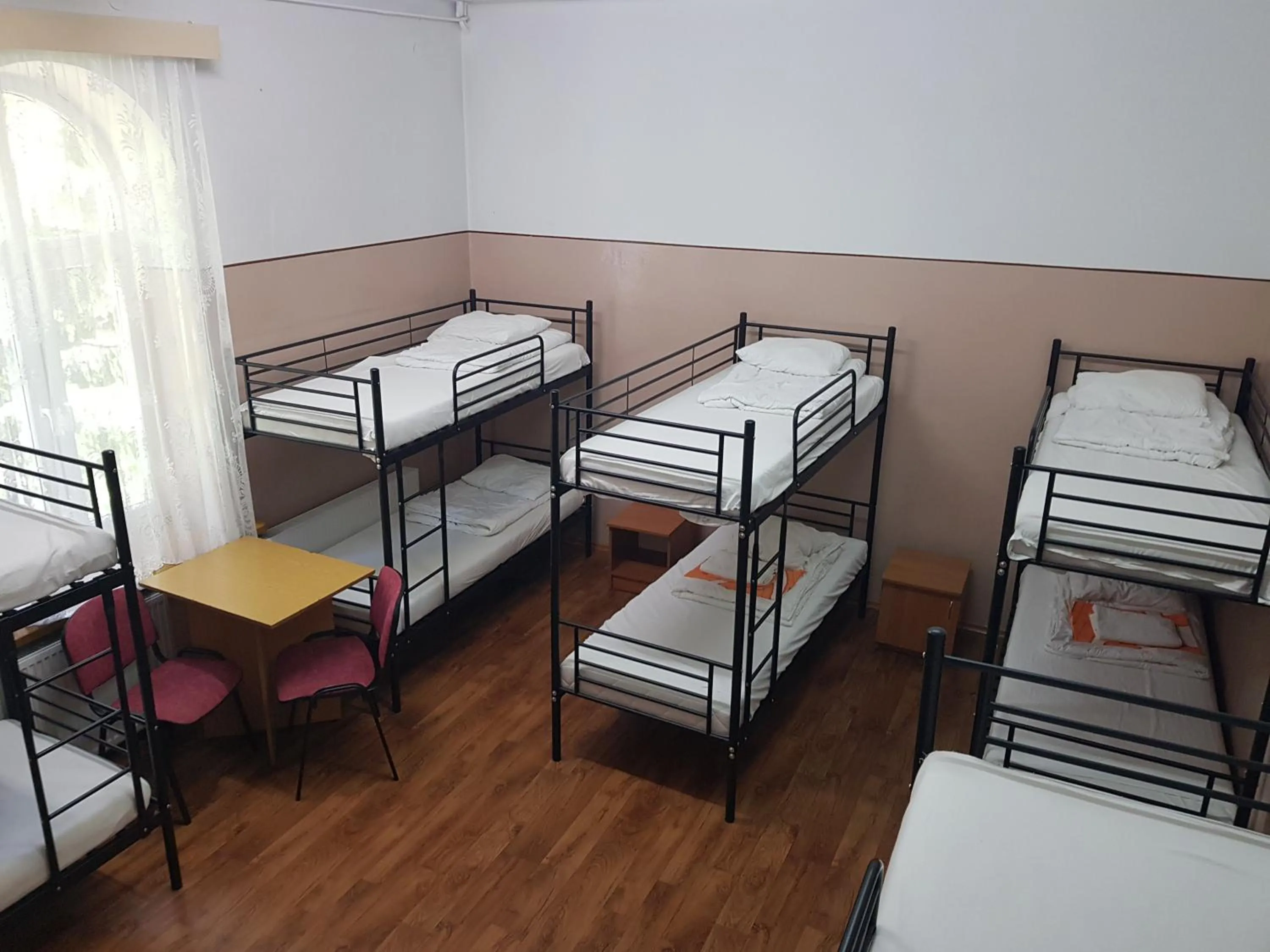 Bed in Schronisko Młodzieżowe PTSM Matecznik