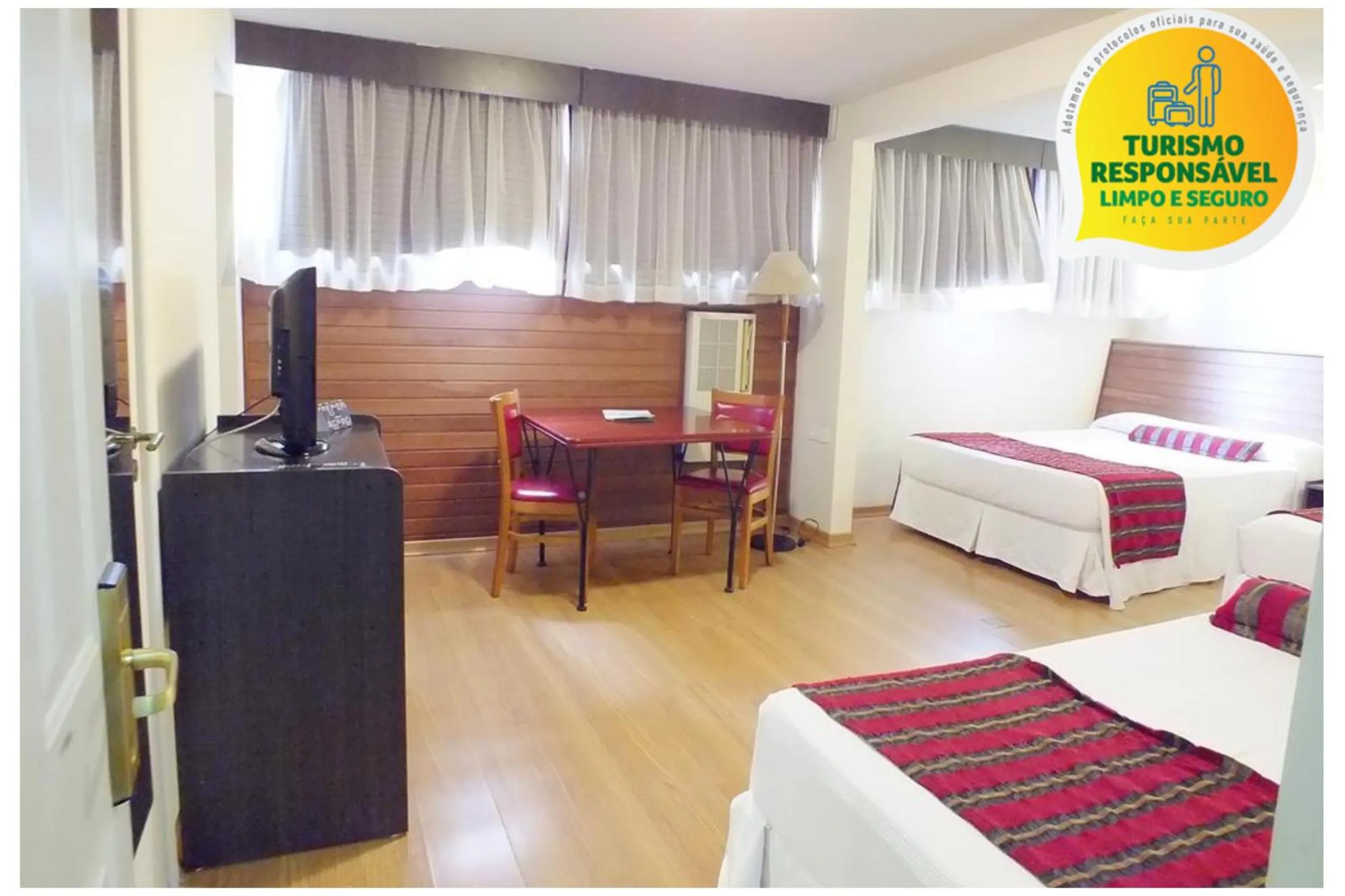 Photo of the whole room, Bed in Hotel Nacional Inn Curitiba Estação Shopping