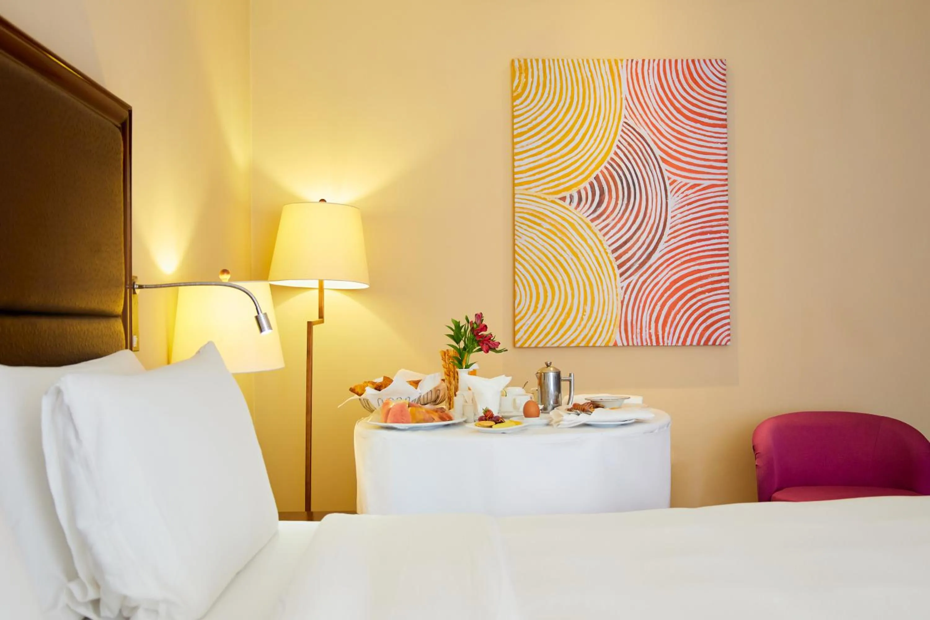 room service, Bed in Mercure Nairobi Upper Hill
