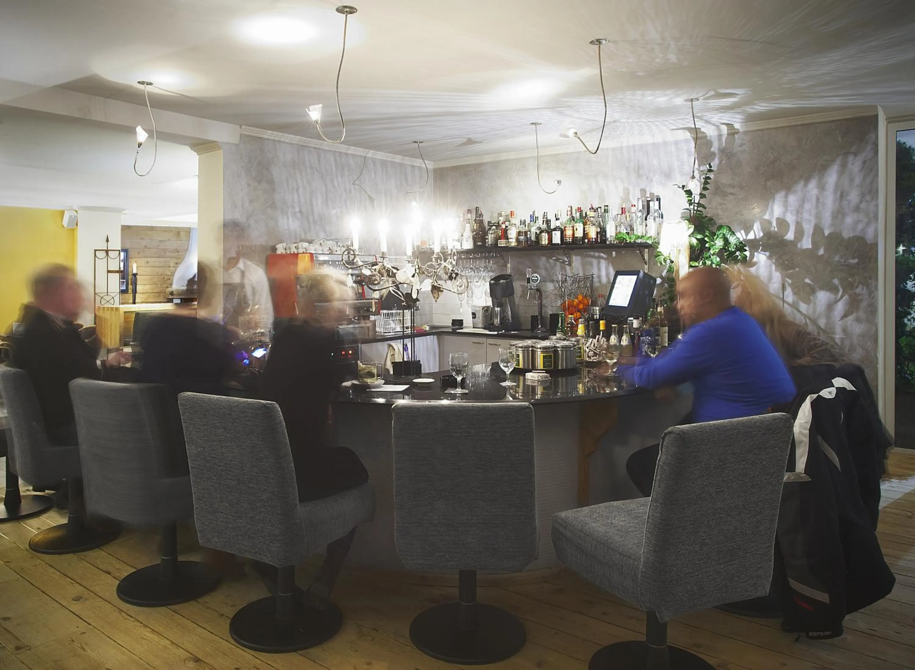 Lounge or bar in Hotel Edelweiss