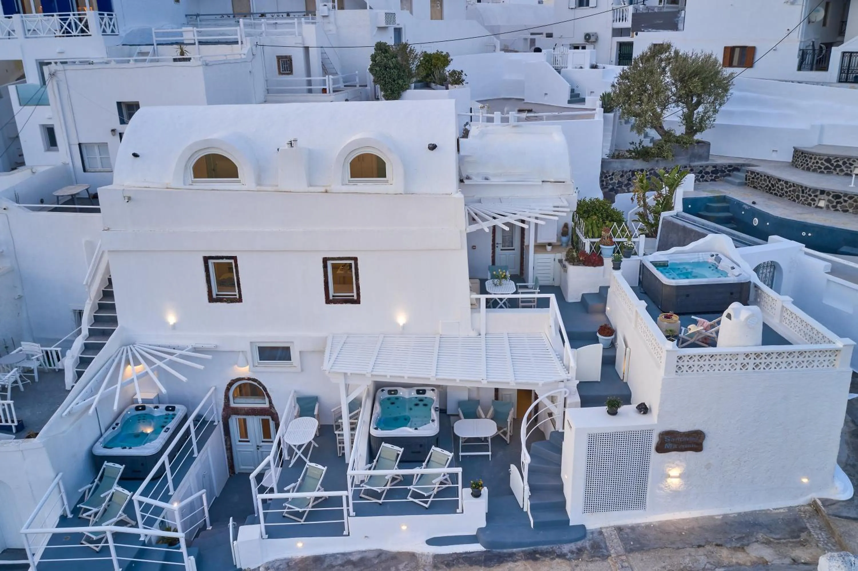Property building in Santorini Mansion at Imerovigli