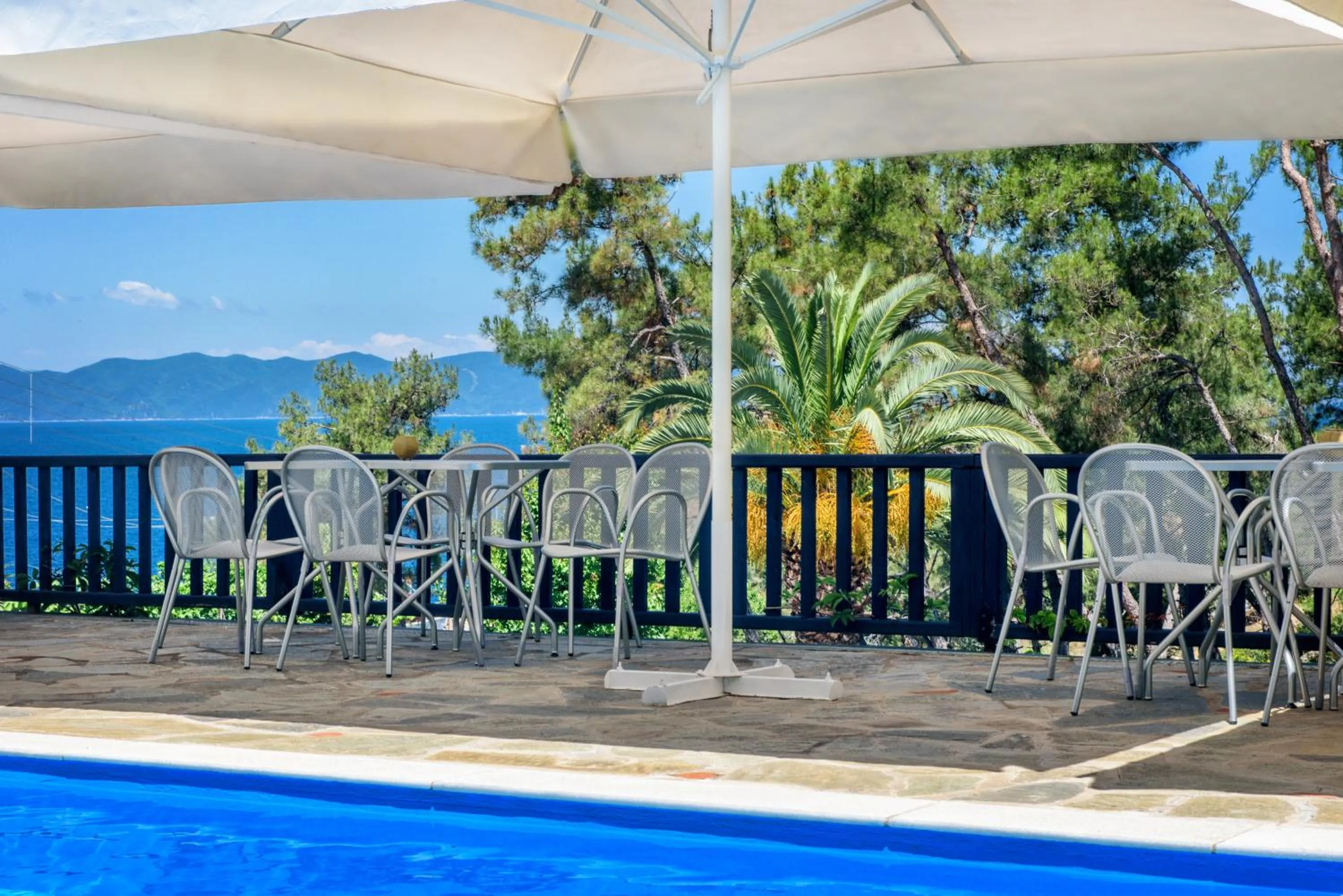 Day in Leandros Hotel