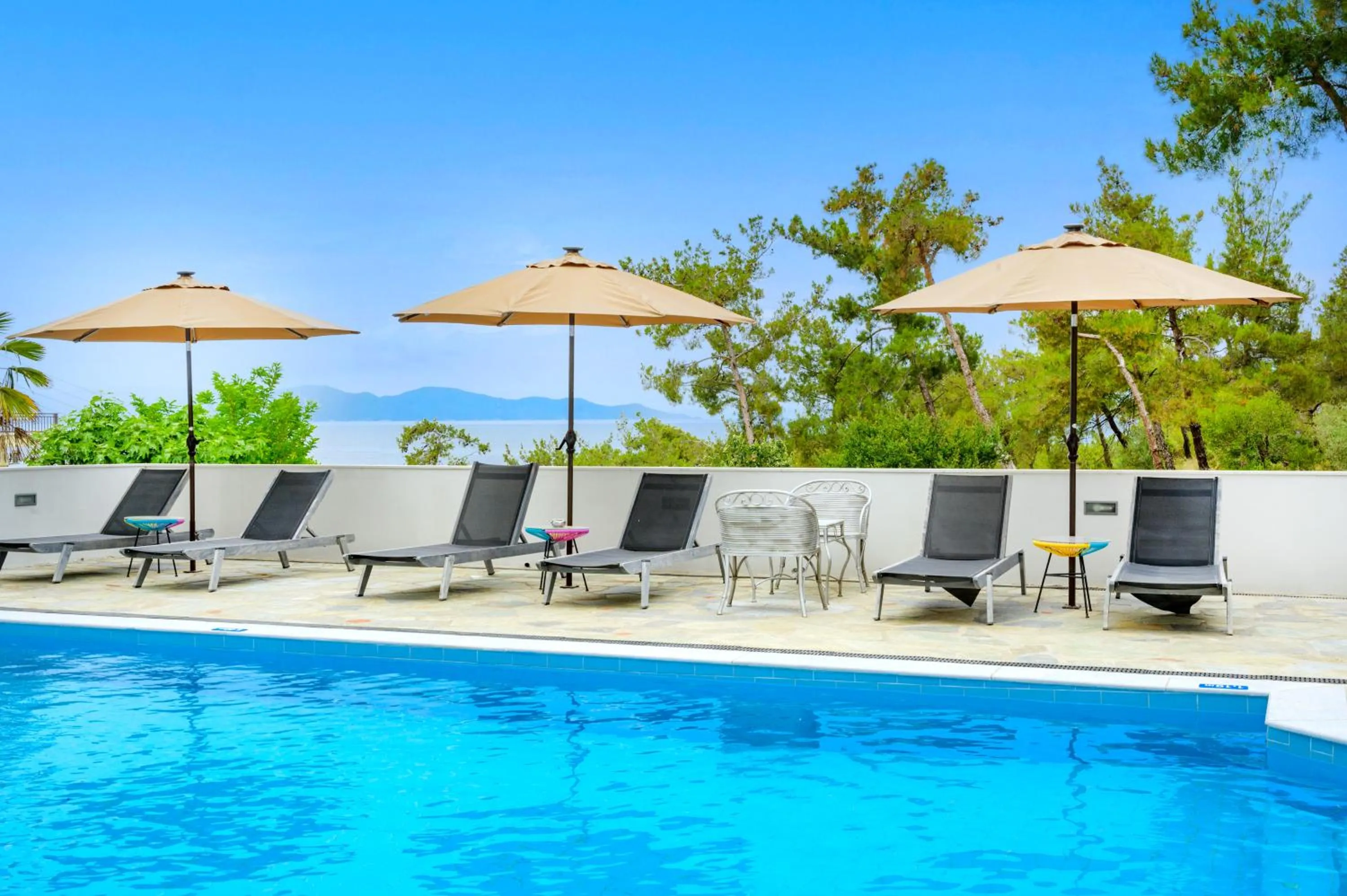 Swimming pool in Leandros Hotel