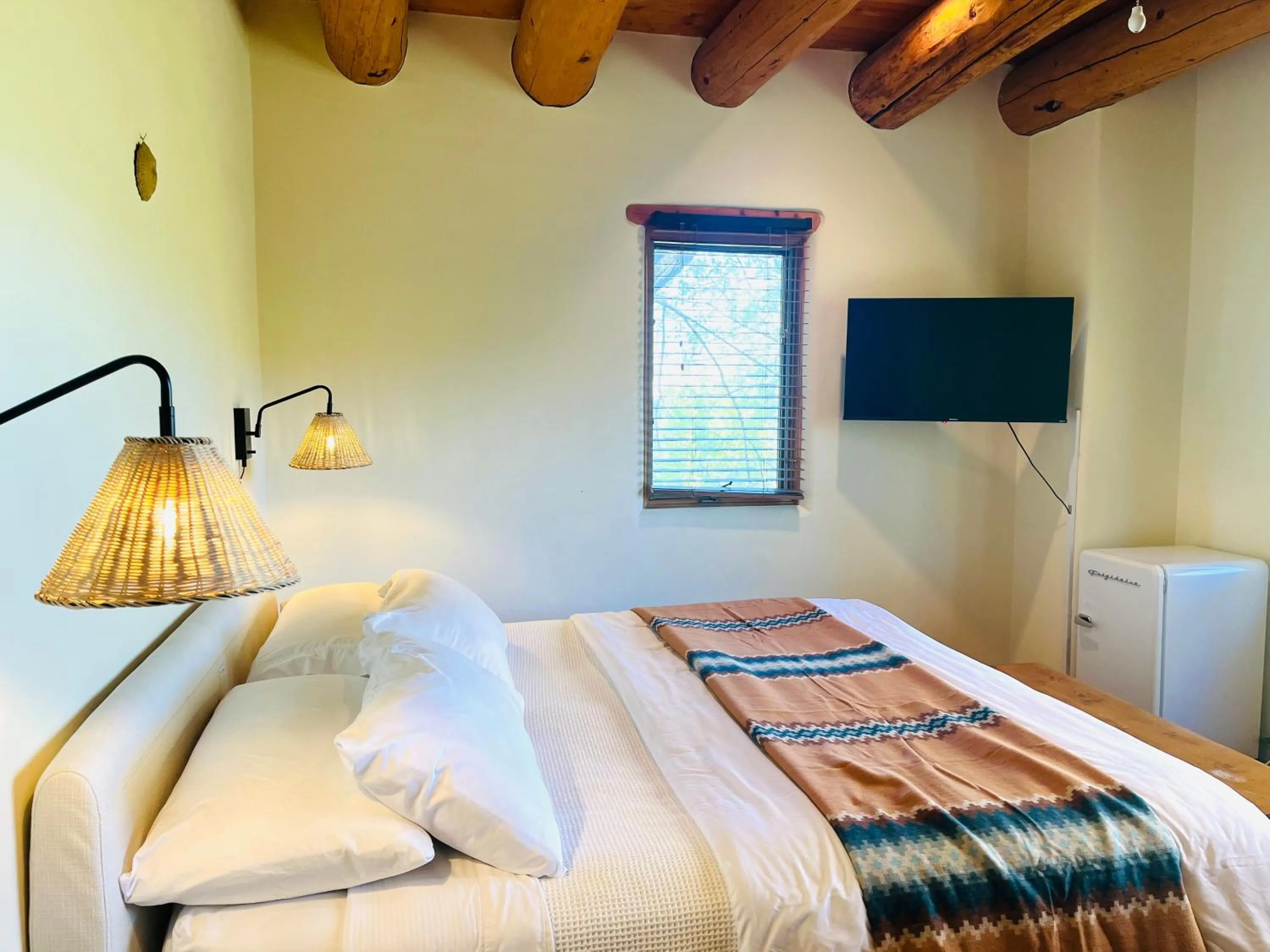 Bed in Hacienda Del Sol Historic B&B