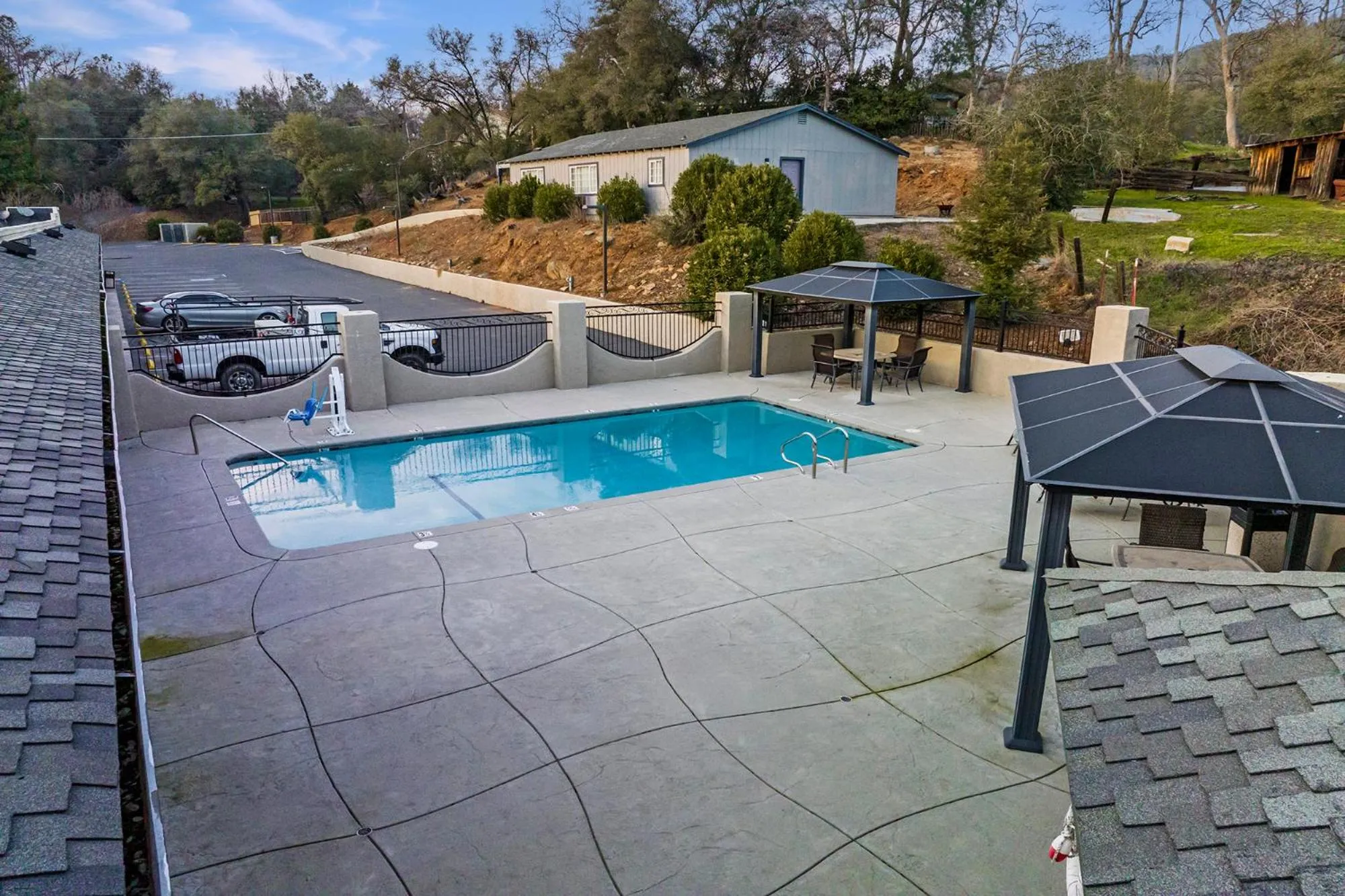 Swimming pool in Country Inn Sonora