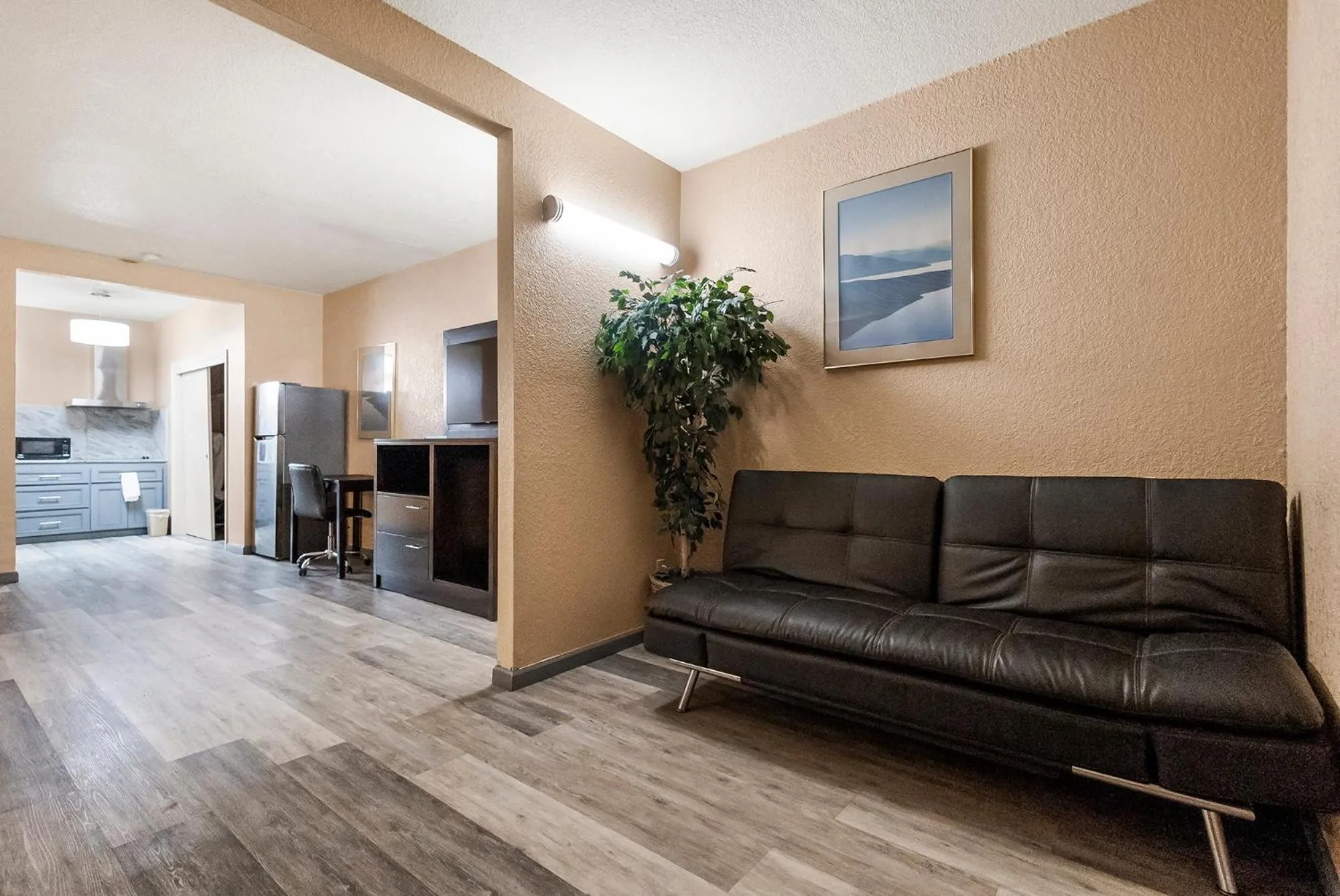 Seating area in Country Inn Sonora