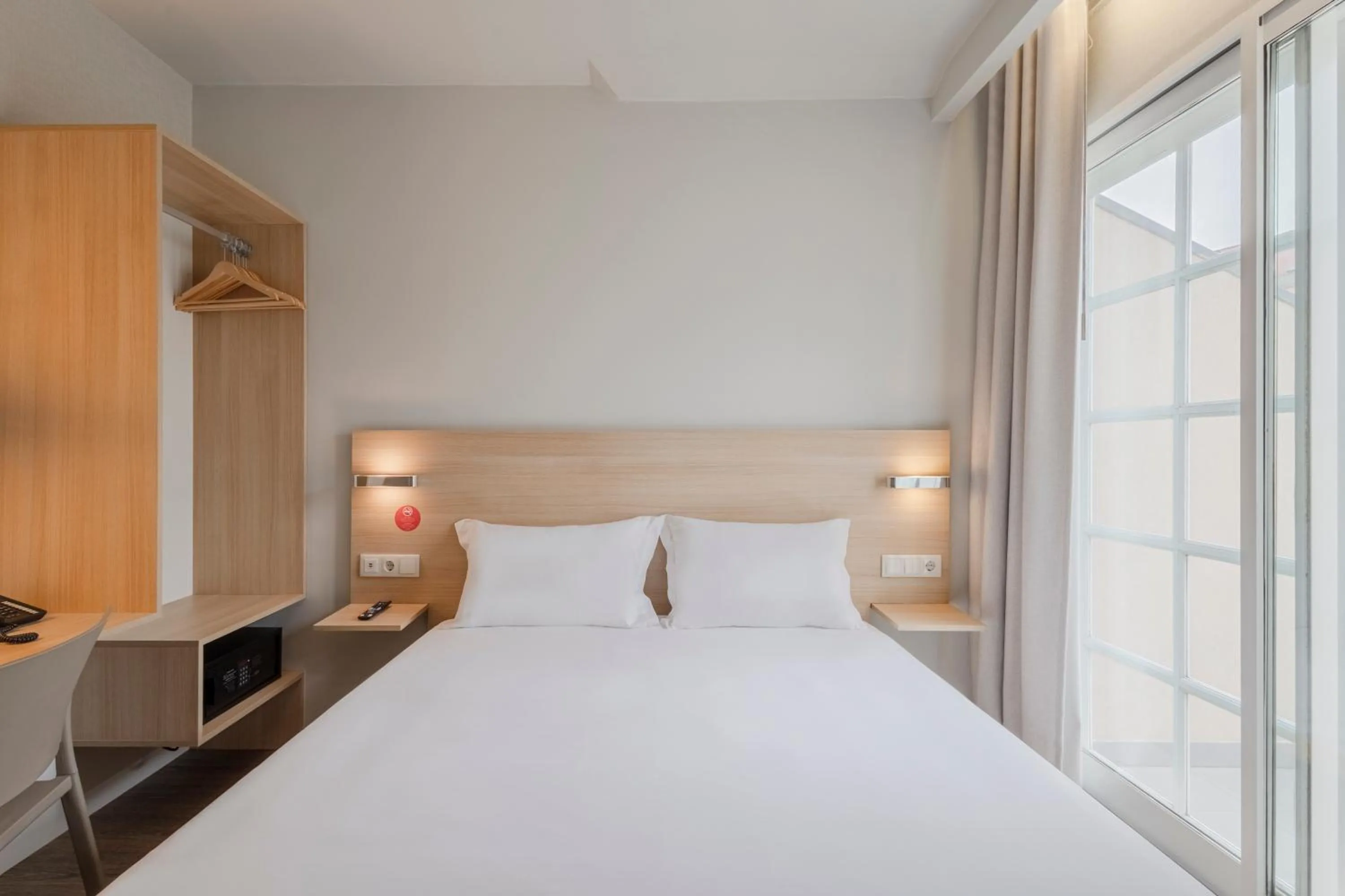 Bed in Moov Hotel Porto Centro