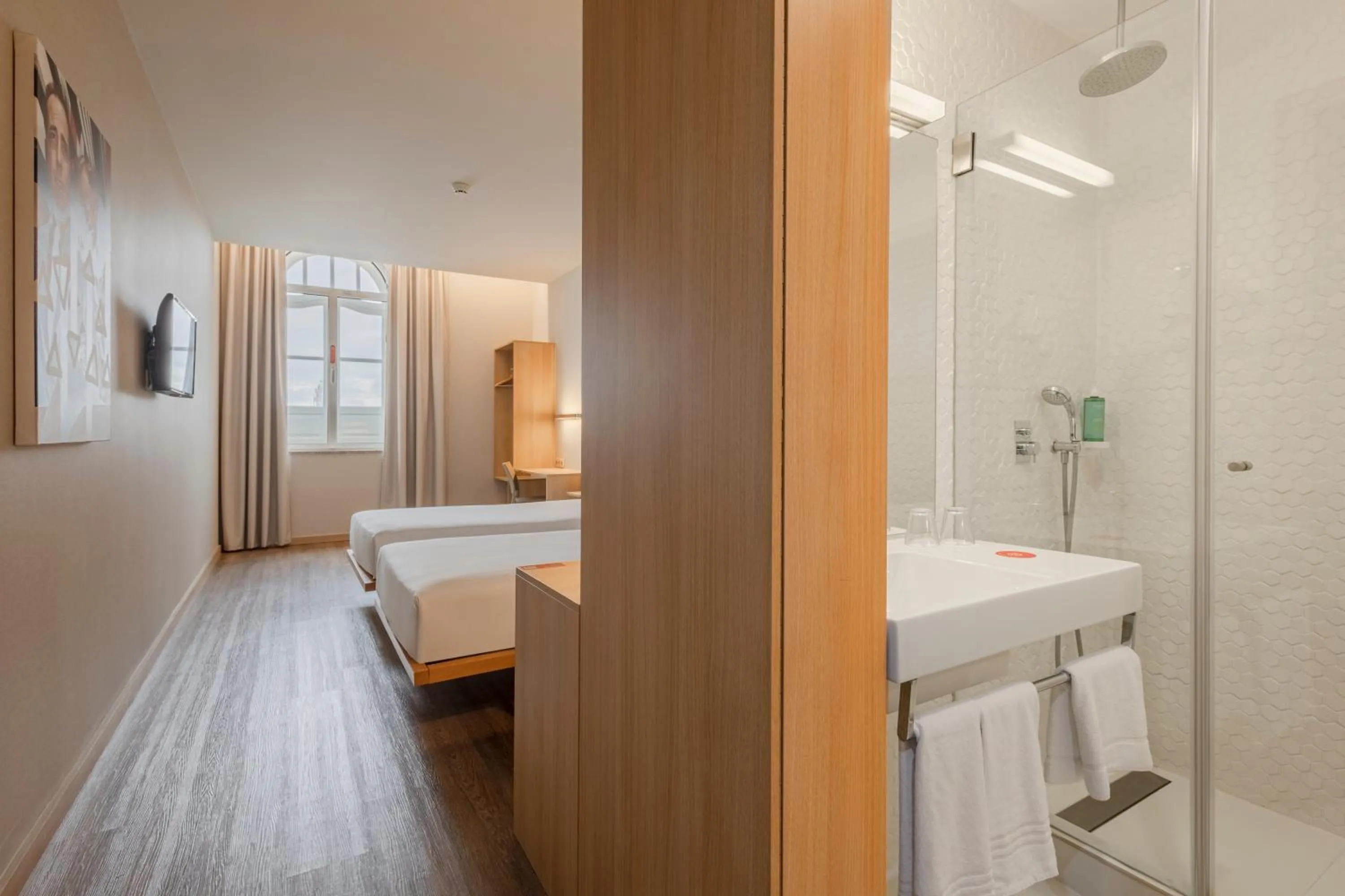 Bed in Moov Hotel Porto Centro