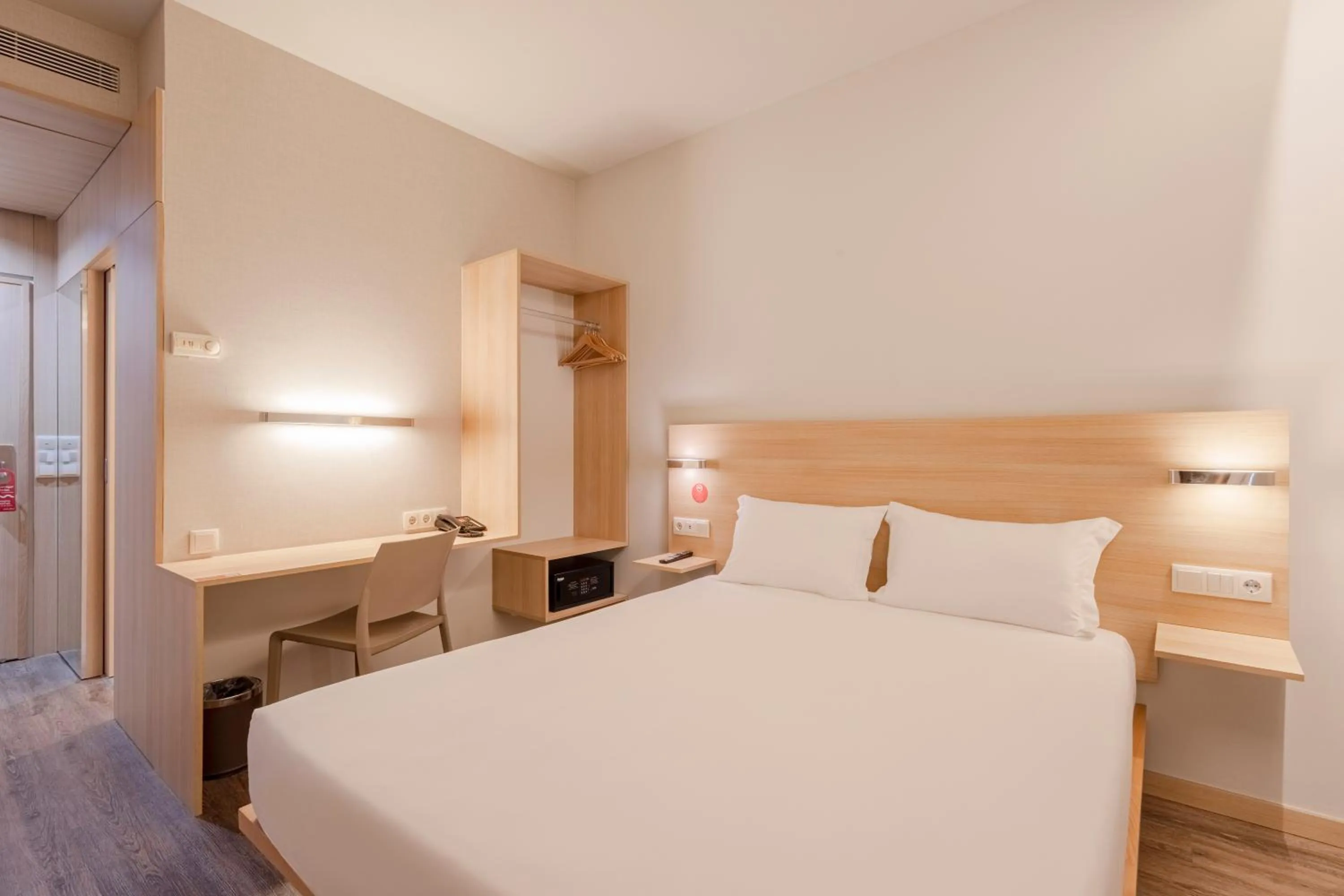 Bed in Moov Hotel Porto Centro