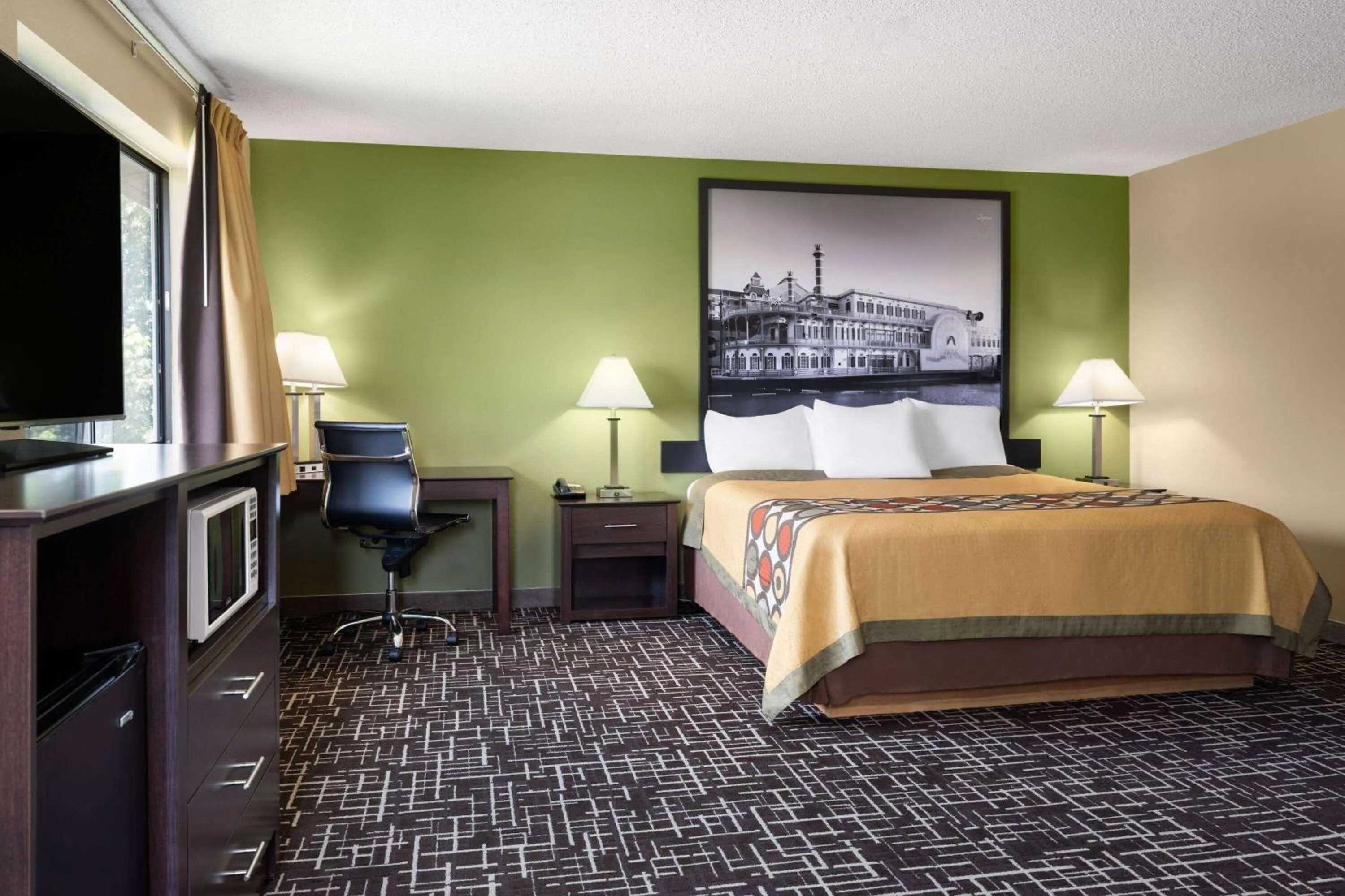 Photo of the whole room, Bed in Super 8 by Wyndham Dyersville