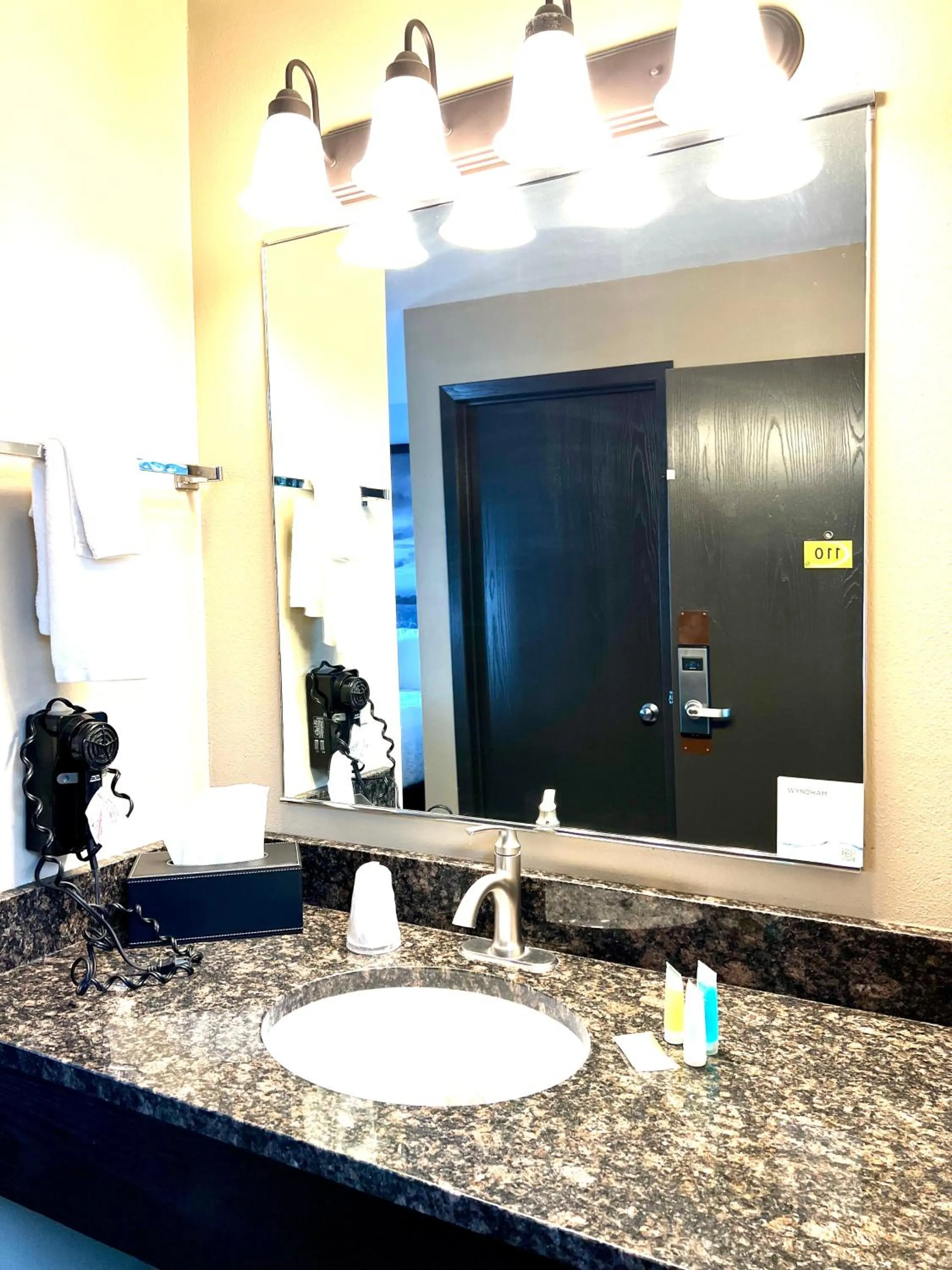 Super 8 by Wyndham Estherville