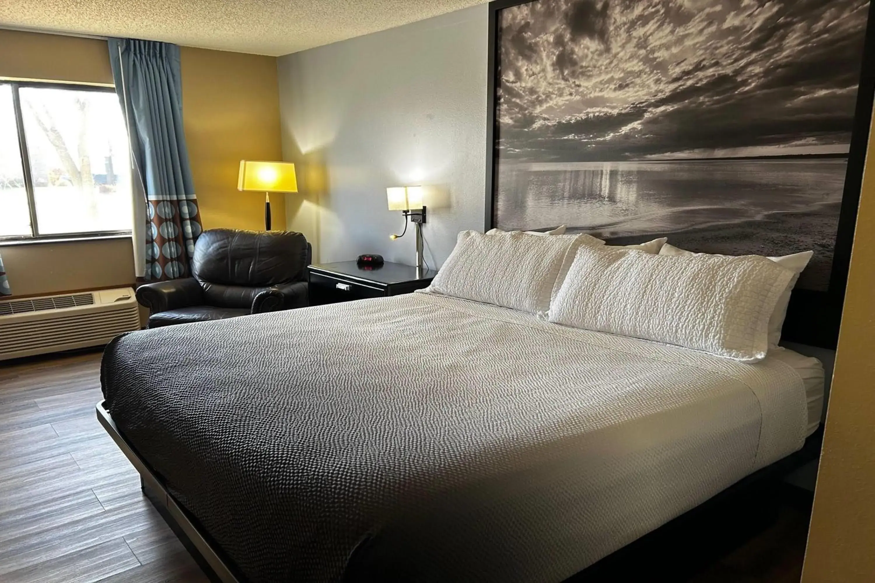 King Room - Non-Smoking in Super 8 by Wyndham Estherville King Room - Non-Smoking in Super 8 by Wyndham Estherville