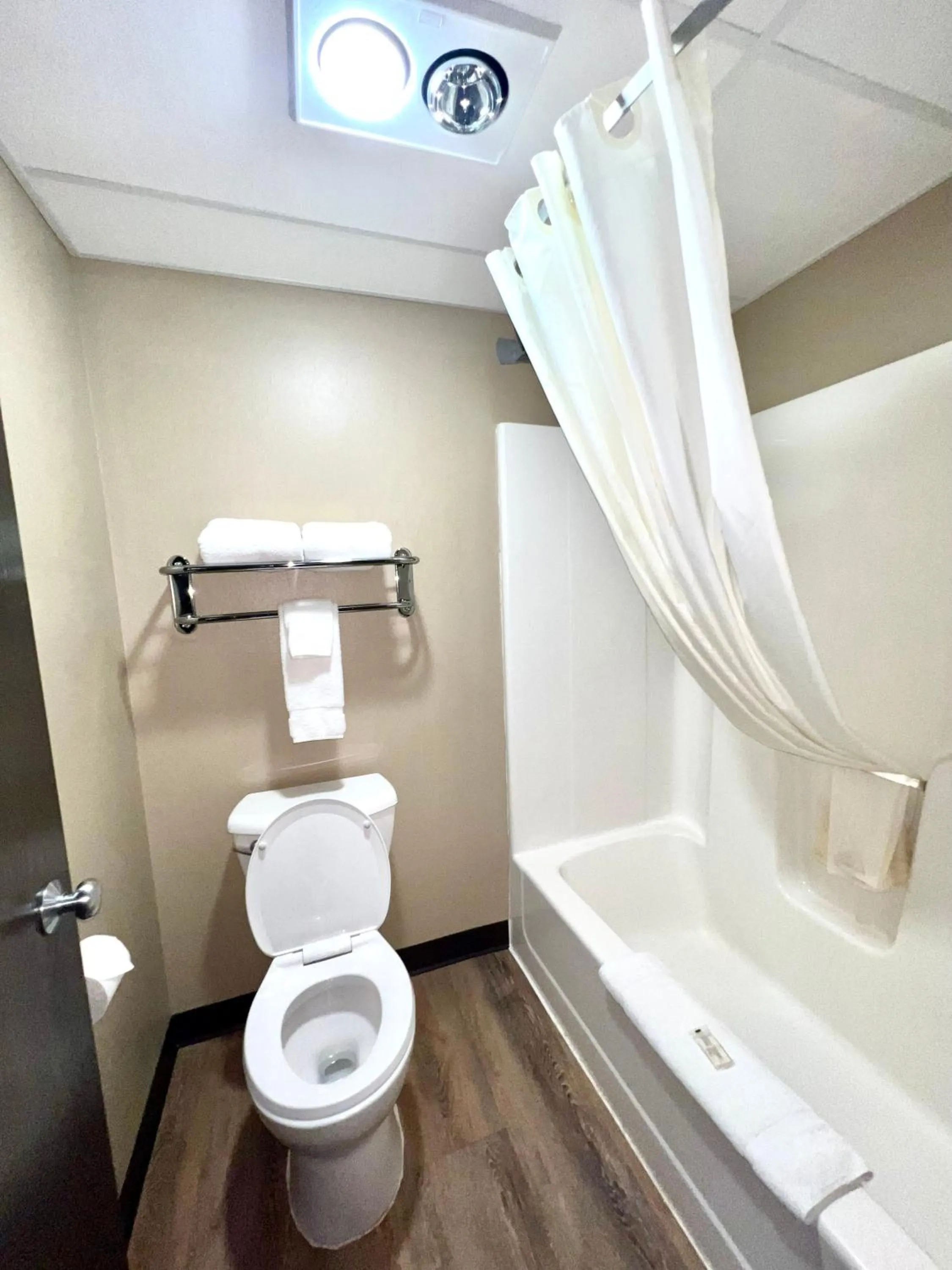 Super 8 by Wyndham Estherville