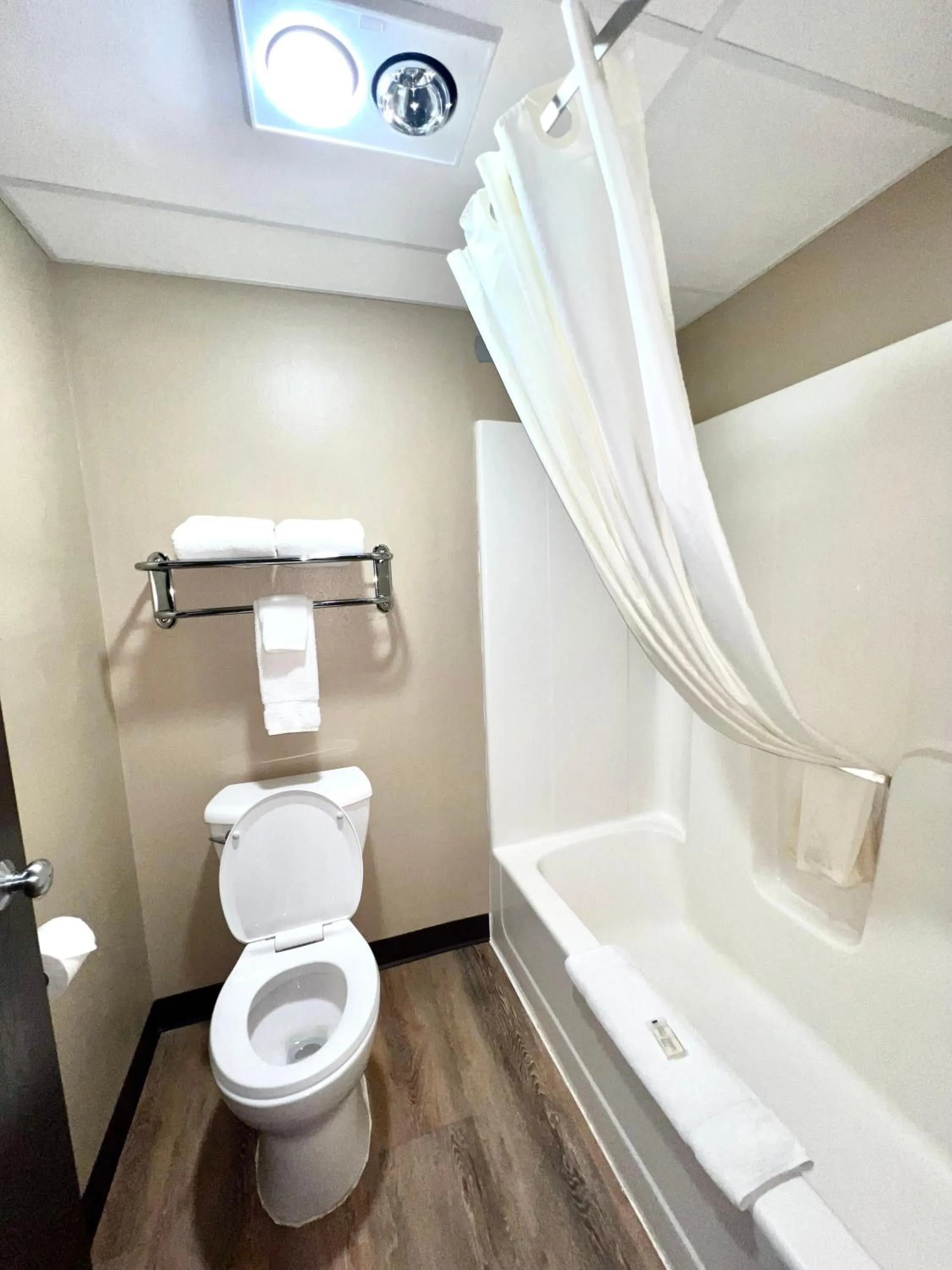 Super 8 by Wyndham Estherville