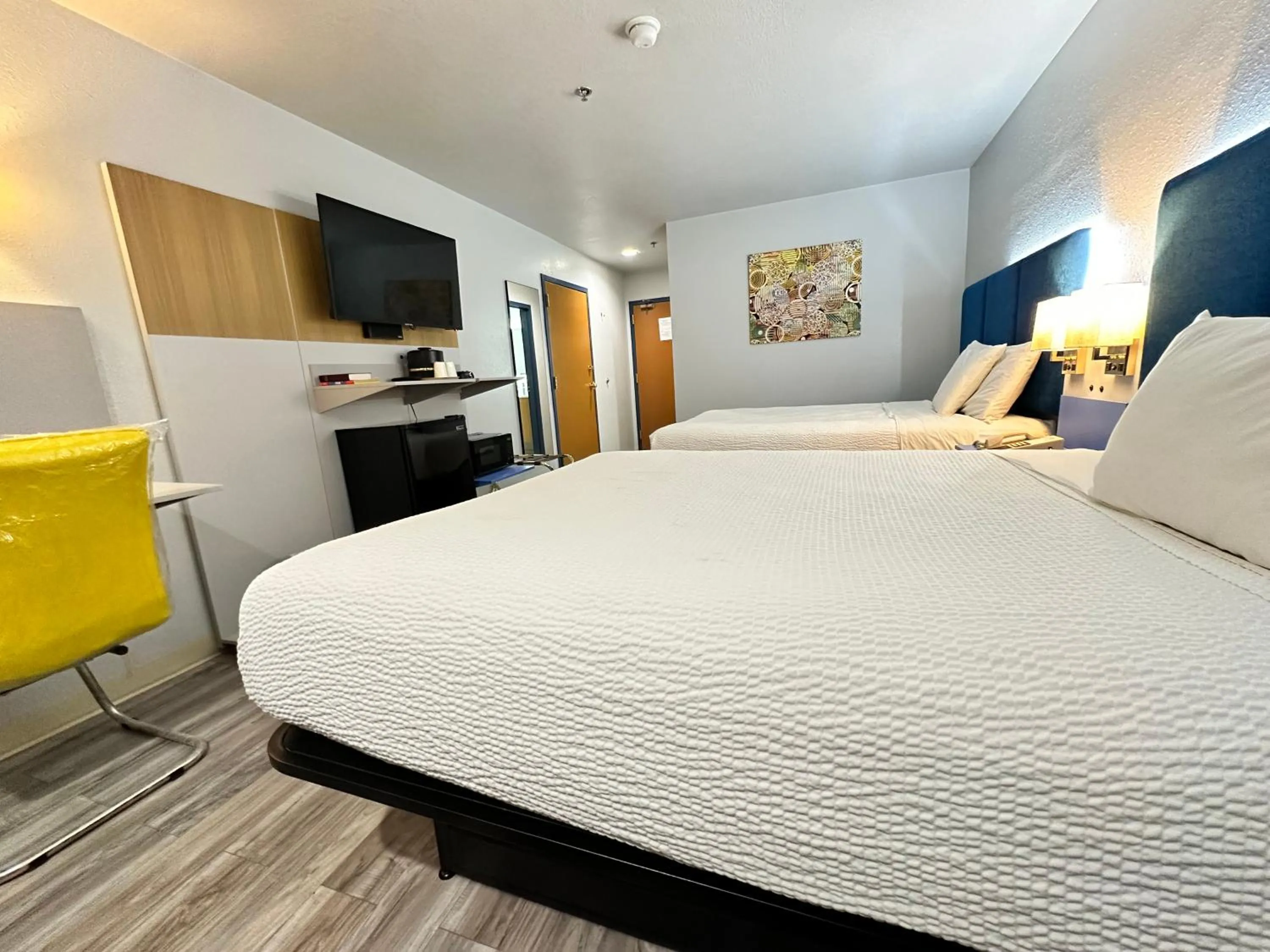 Bed in Microtel Inn & Suites by Wyndham Gallup - PET FRIENDLY