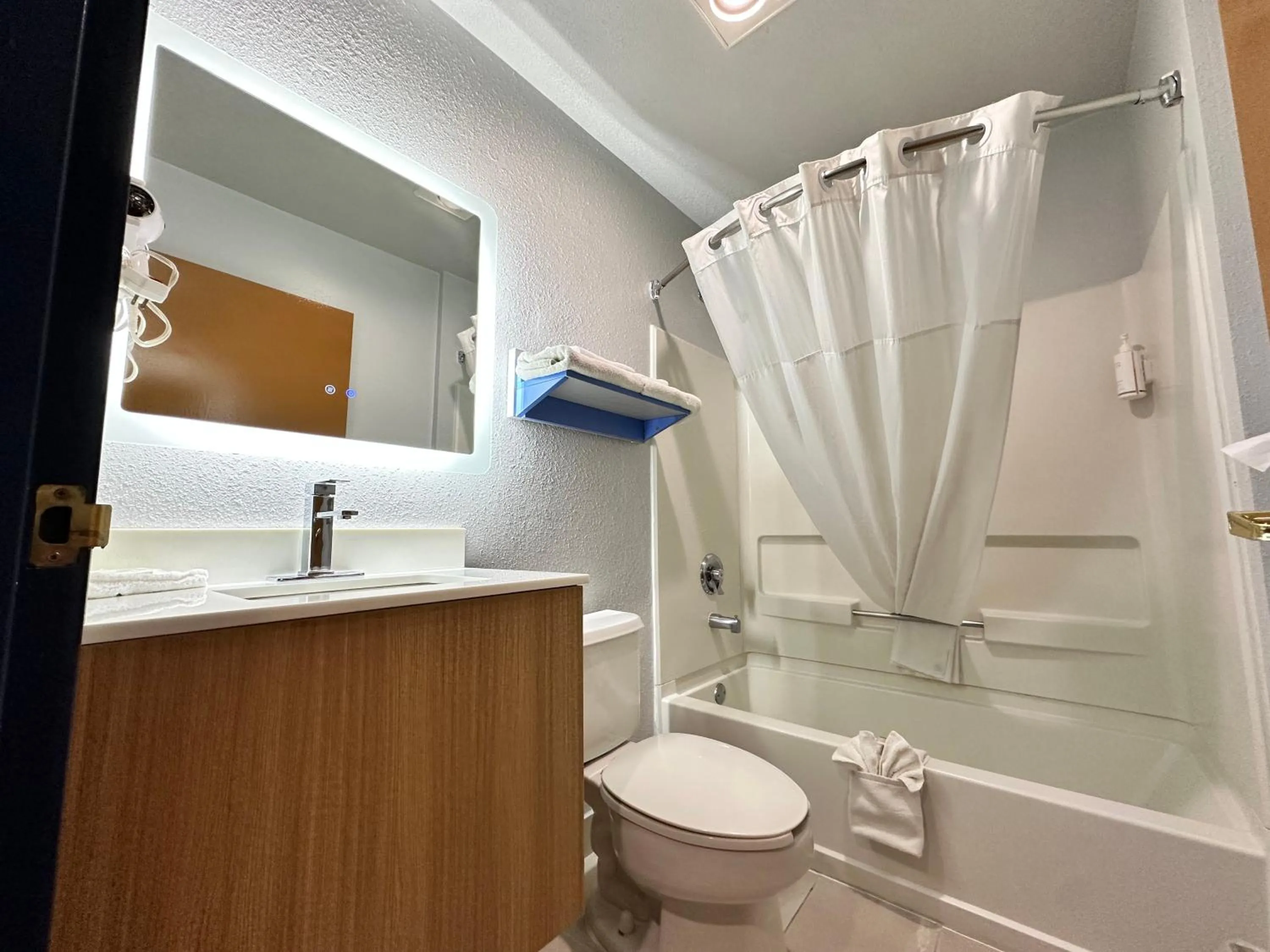 Microtel Inn & Suites by Wyndham Gallup - PET FRIENDLY