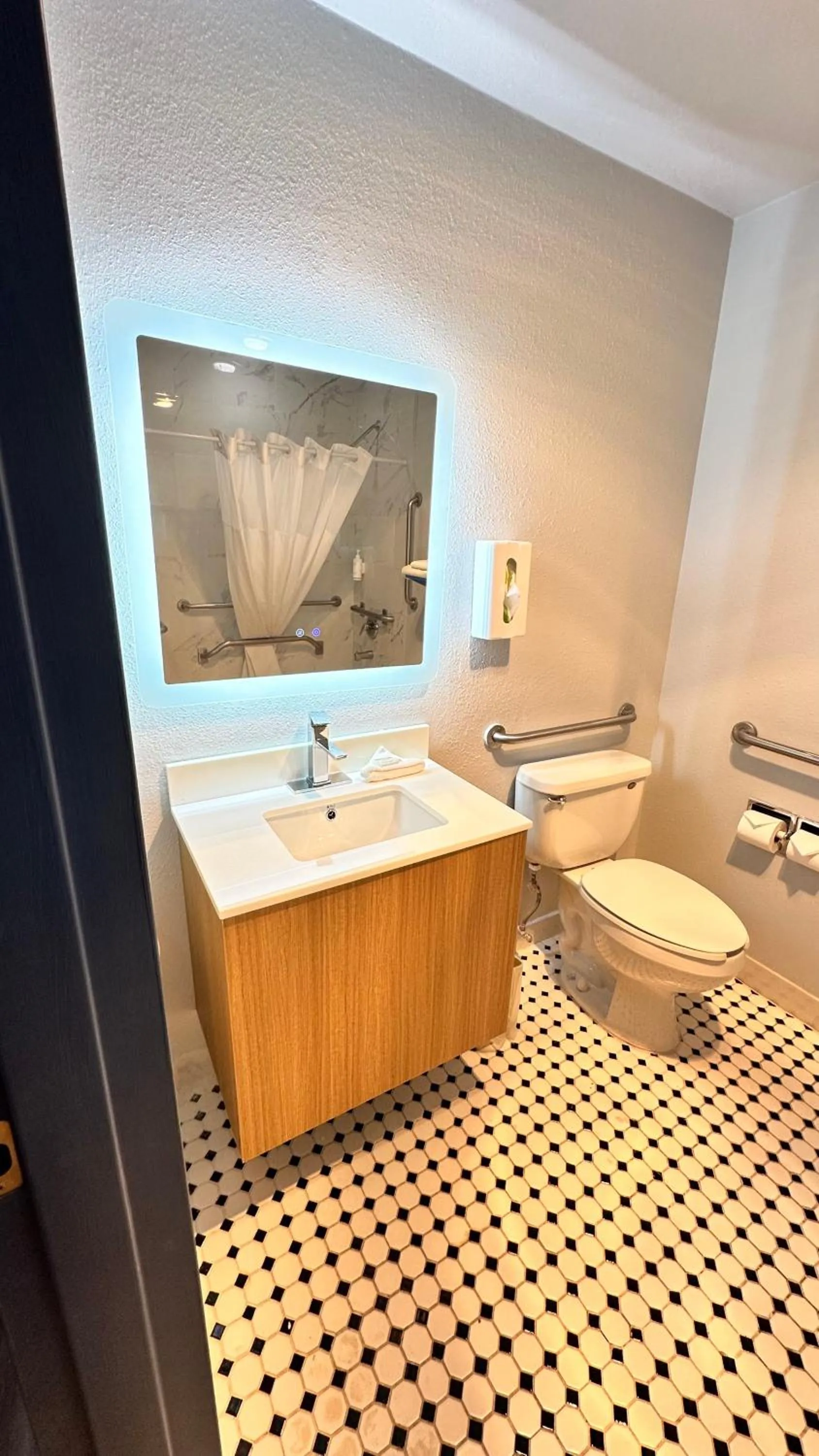 Microtel Inn & Suites by Wyndham Gallup - PET FRIENDLY