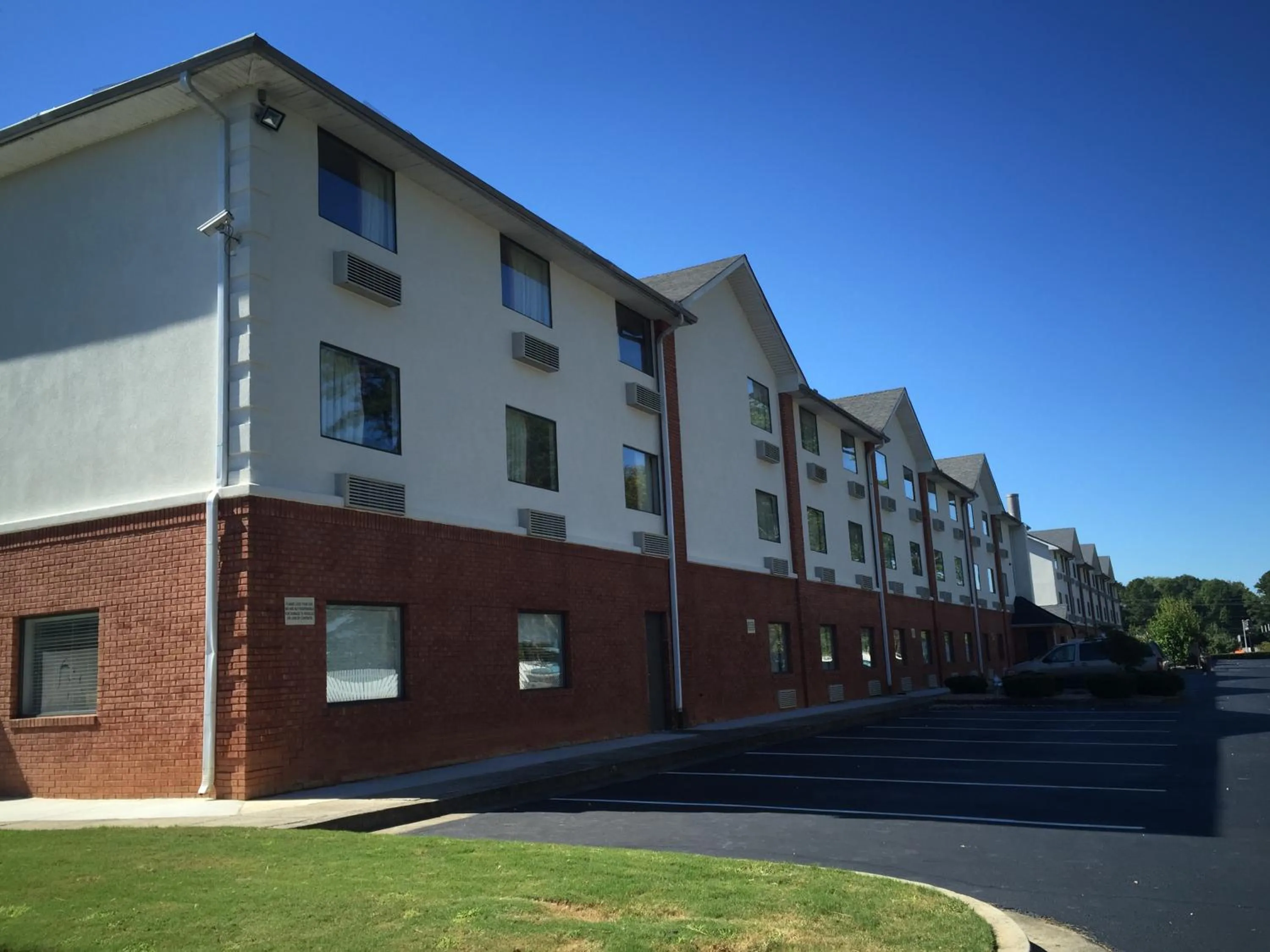 Facade/entrance in Motel 6-Jonesboro, GA