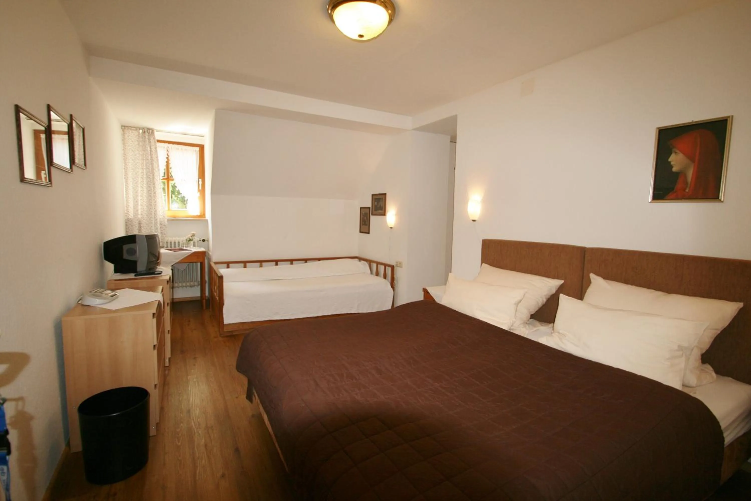 Bedroom, Bed in Hotel-Gasthof Rose