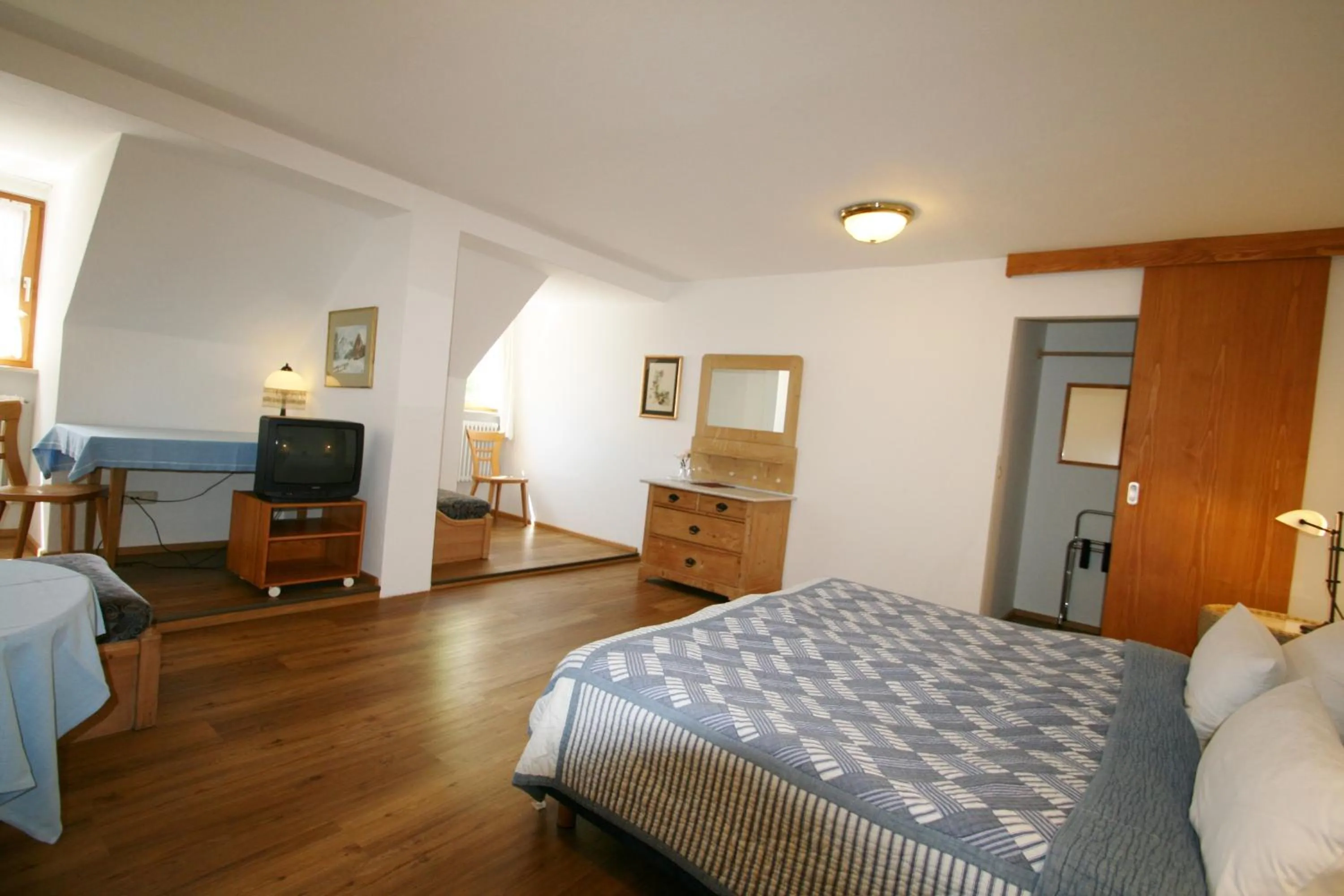 Photo of the whole room, Bed in Hotel-Gasthof Rose