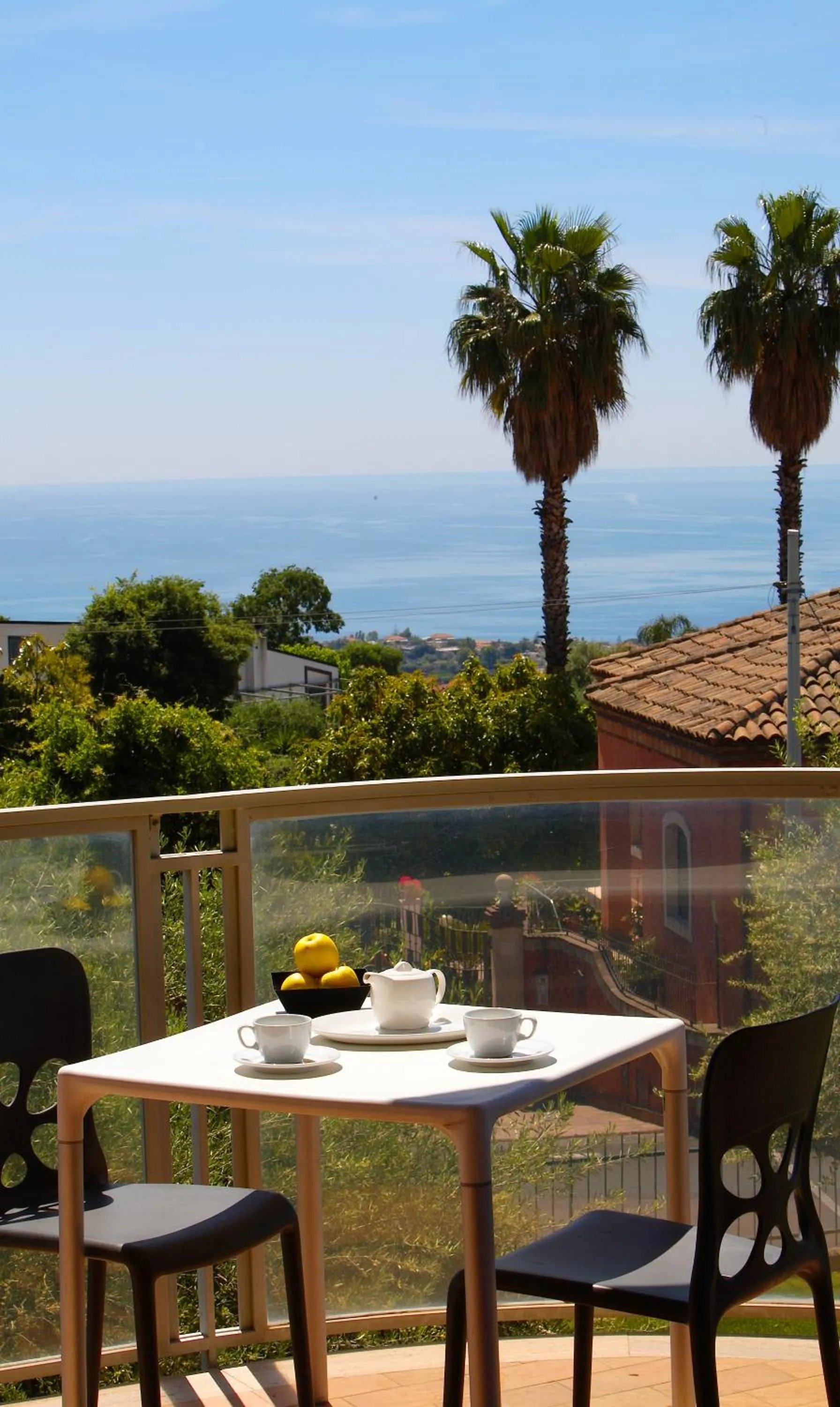 Photo of the whole room in Catania Hills Residence