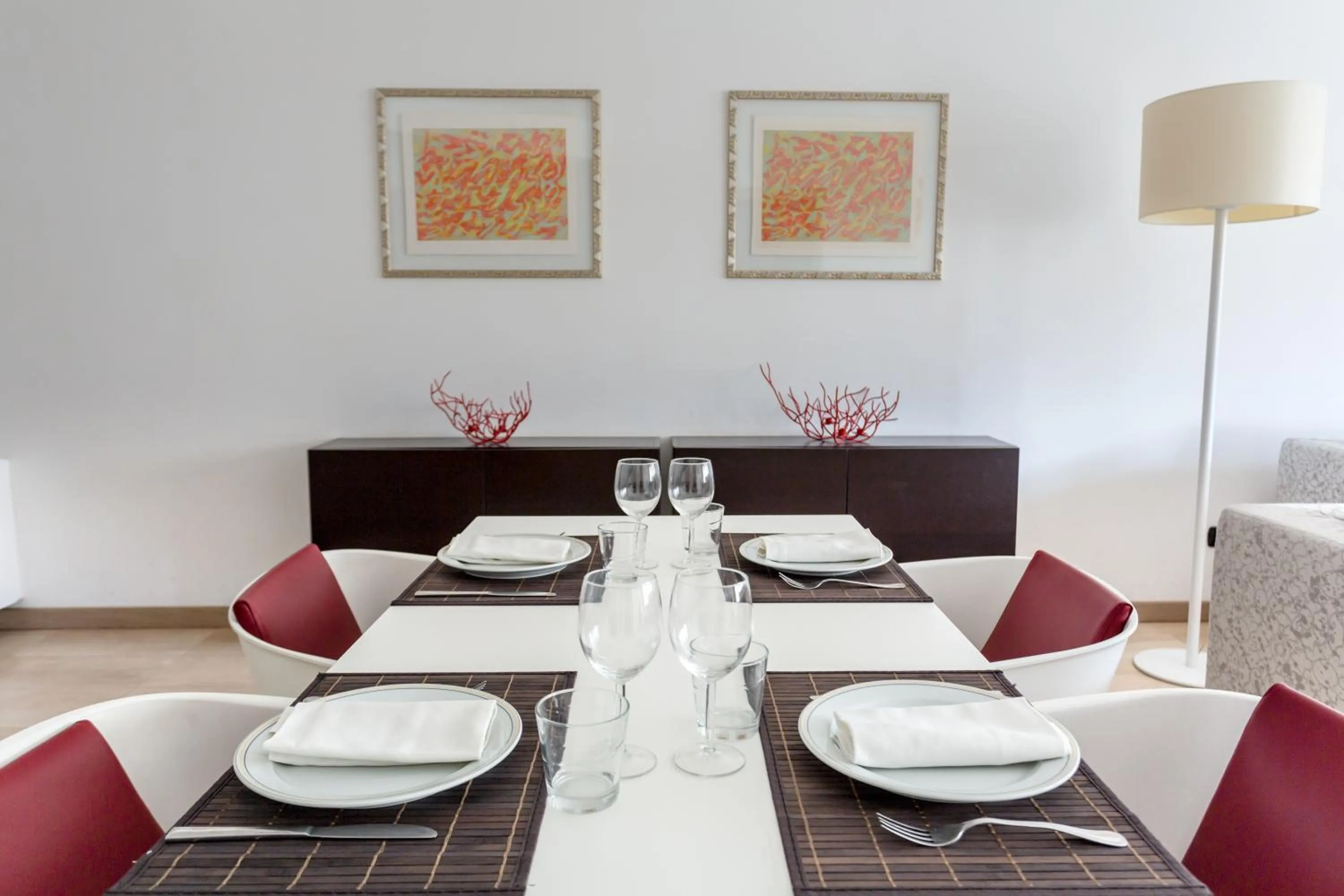 Photo of the whole room in Catania Hills Residence