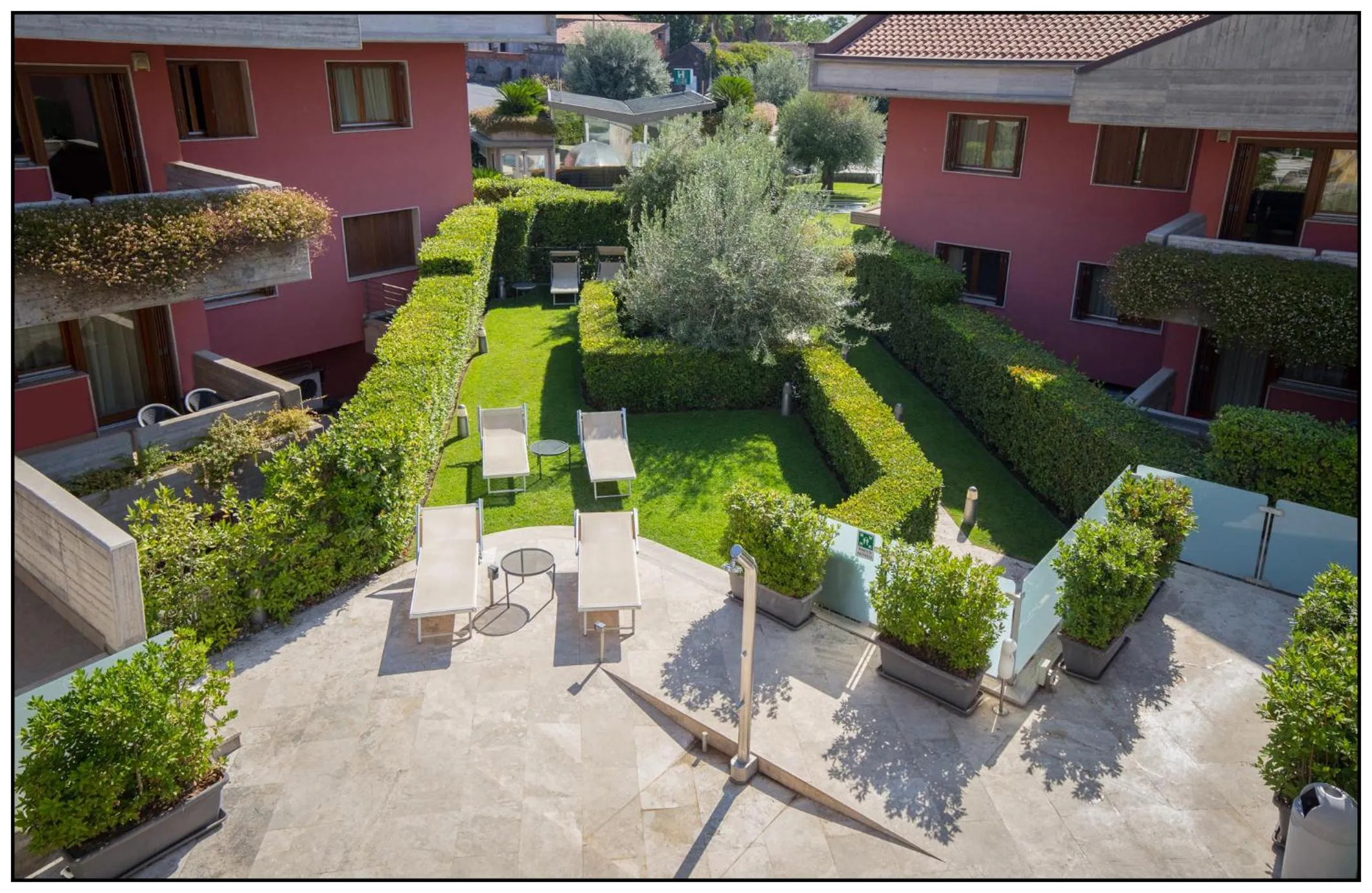 Garden view in Catania Hills Residence