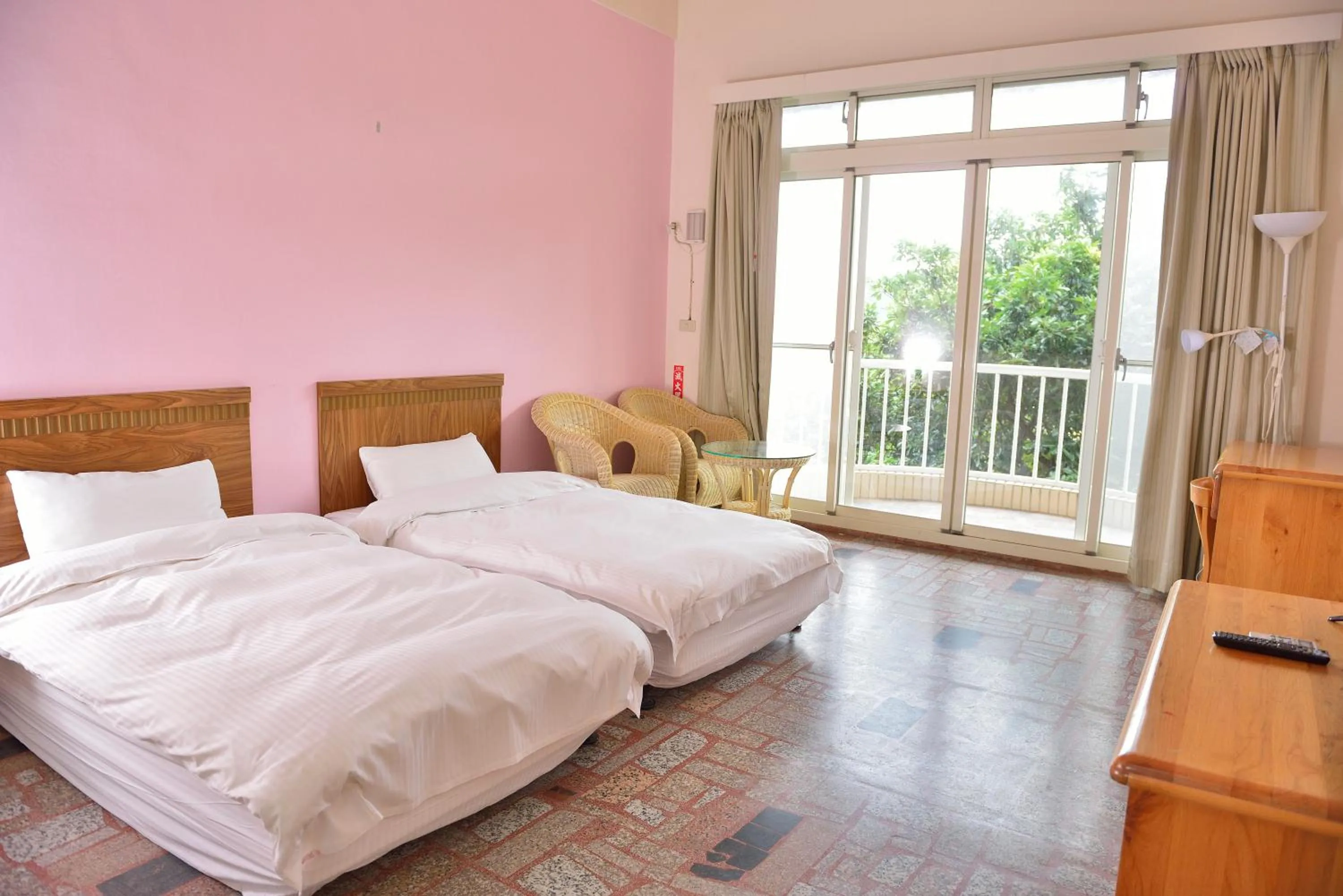 Bed in Wan Jin Hot Spring