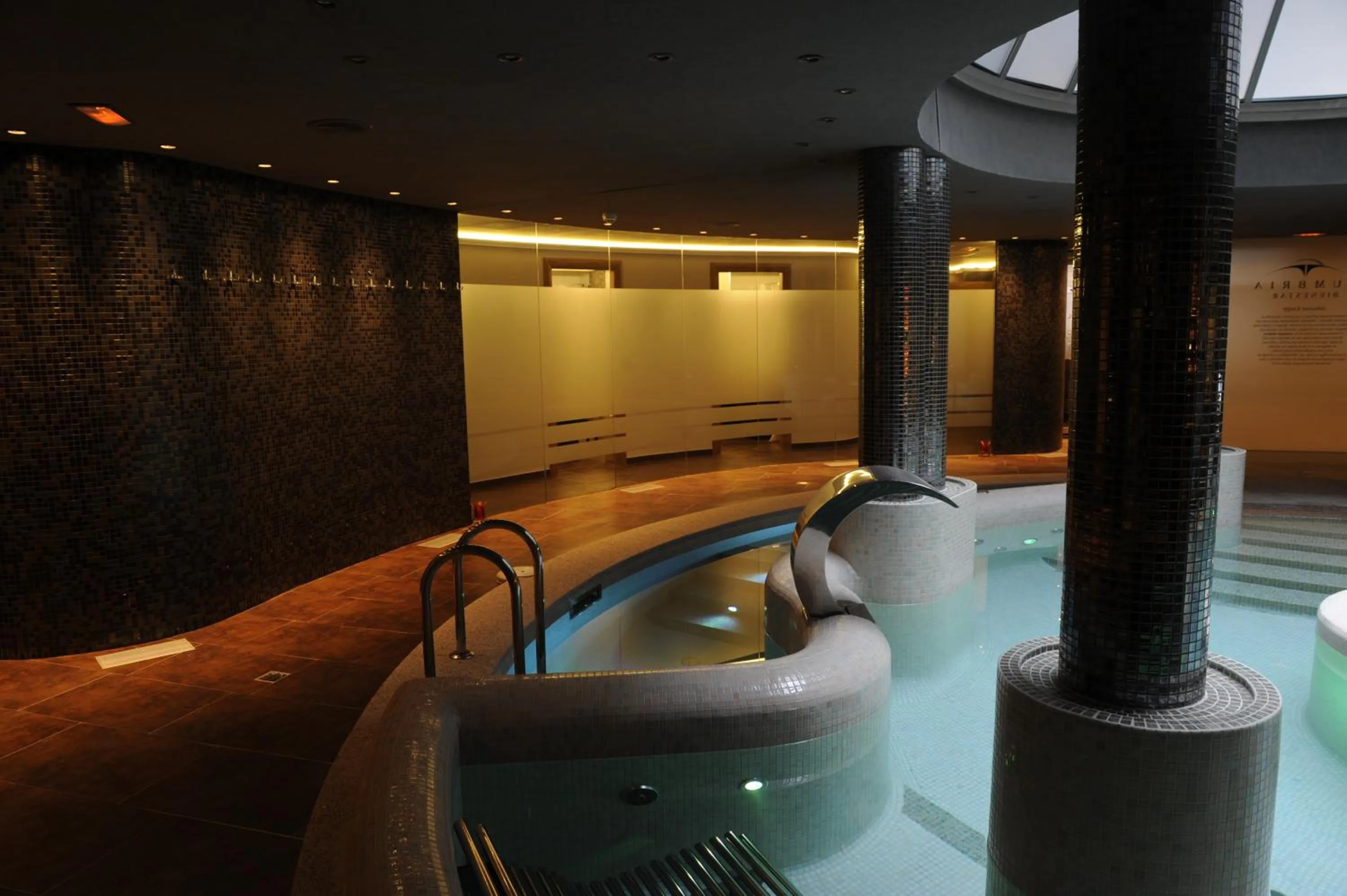 Spa and wellness centre/facilities in Cumbria Spa Hotel 3* Sup