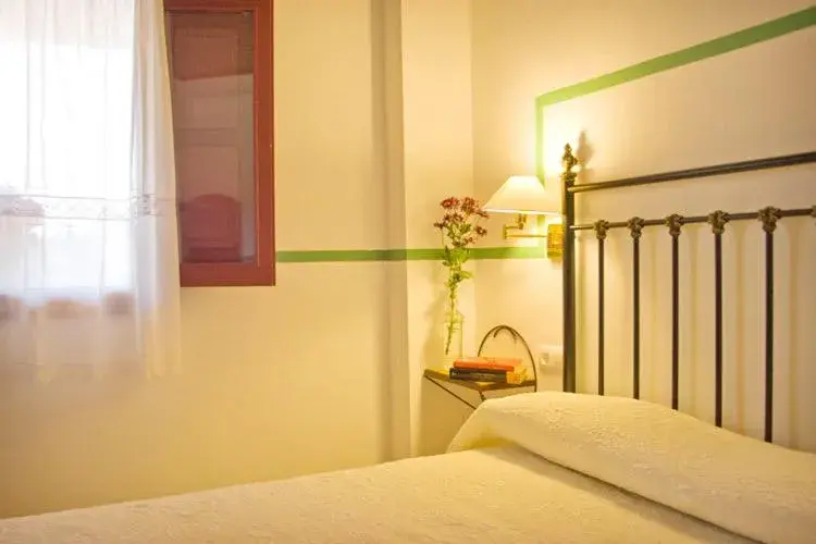 Three-Bedroom Apartment (6 Adults) - single occupancy in Hotel Rural El Molino de Felipe Three-Bedroom Apartment (6 Adults) - single occupancy in Hotel Rural El Molino de Felipe