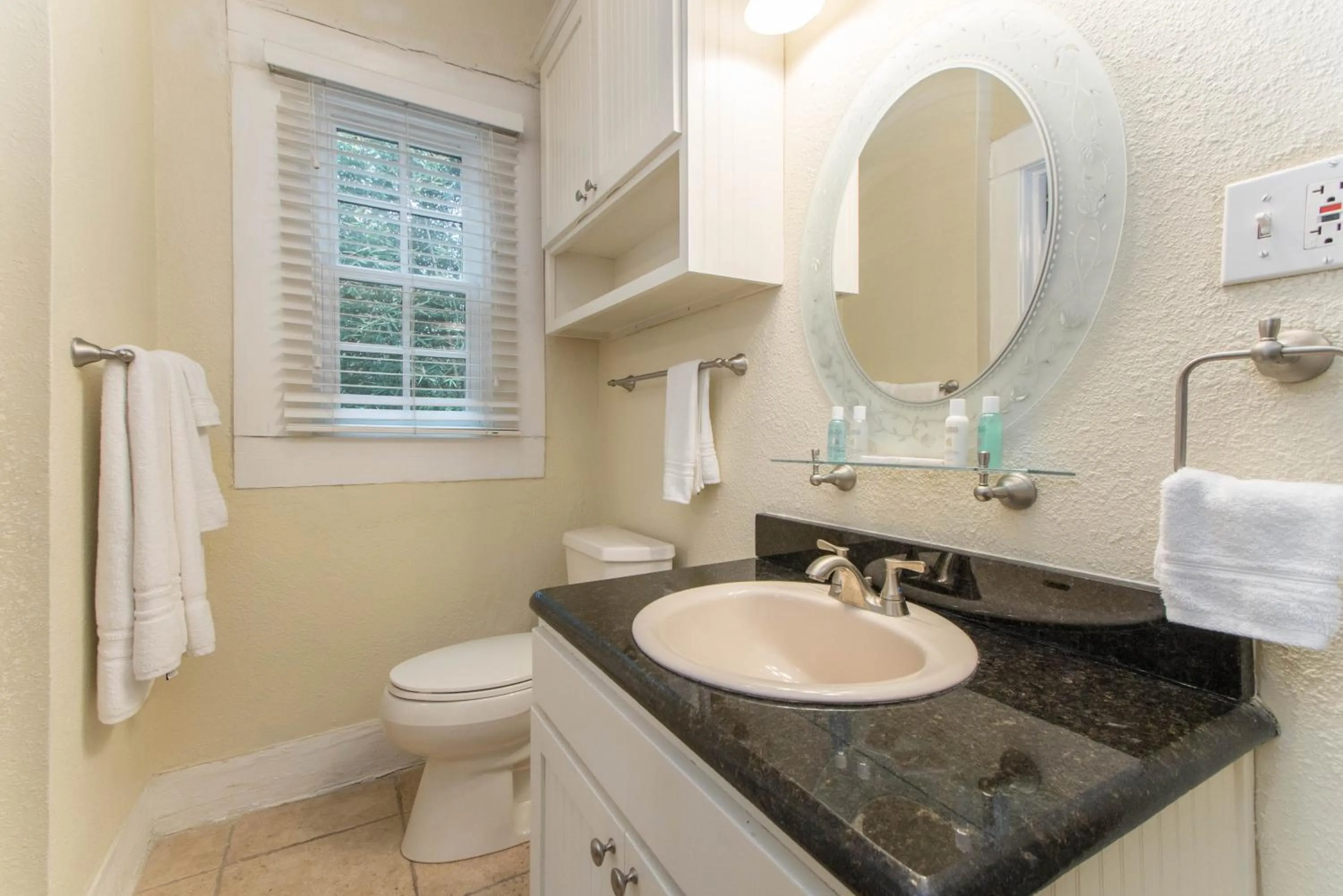 THE MADISON - San Antonio Riverwalk - Downtown - Convention Center