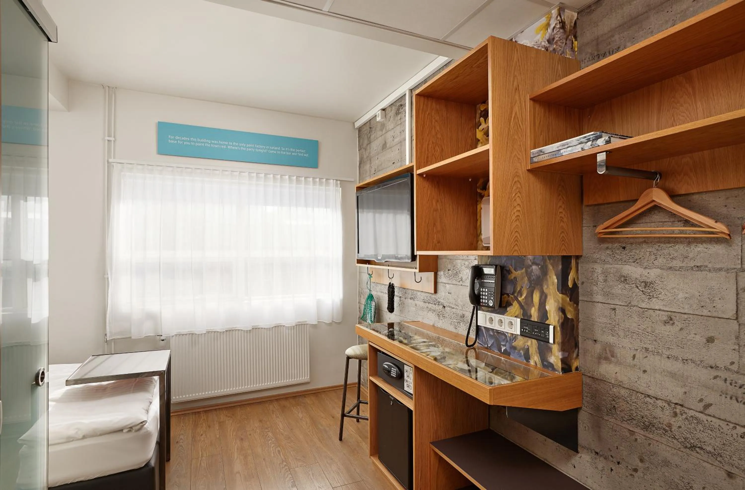 Photo of the whole room, Bed in Reykjavik Marina - Berjaya Iceland Hotels