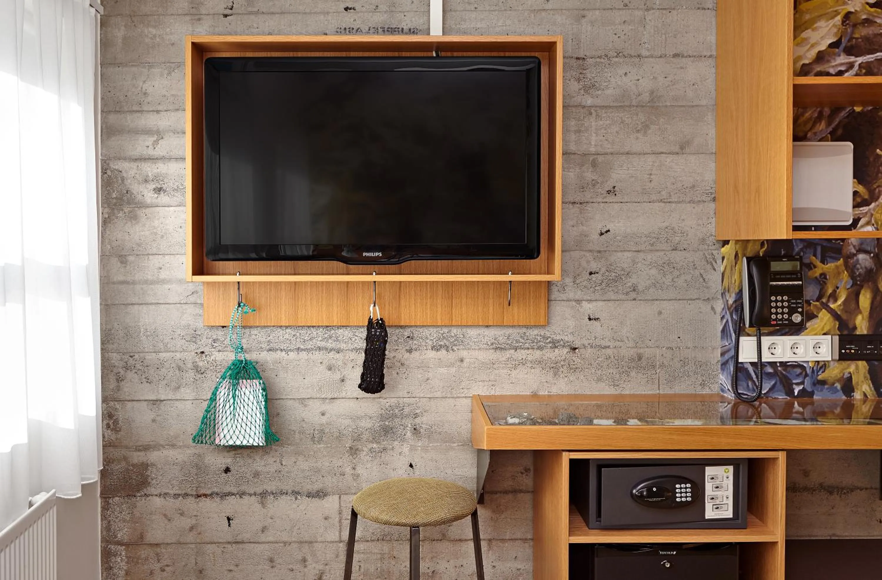 TV and multimedia in Reykjavik Marina - Berjaya Iceland Hotels