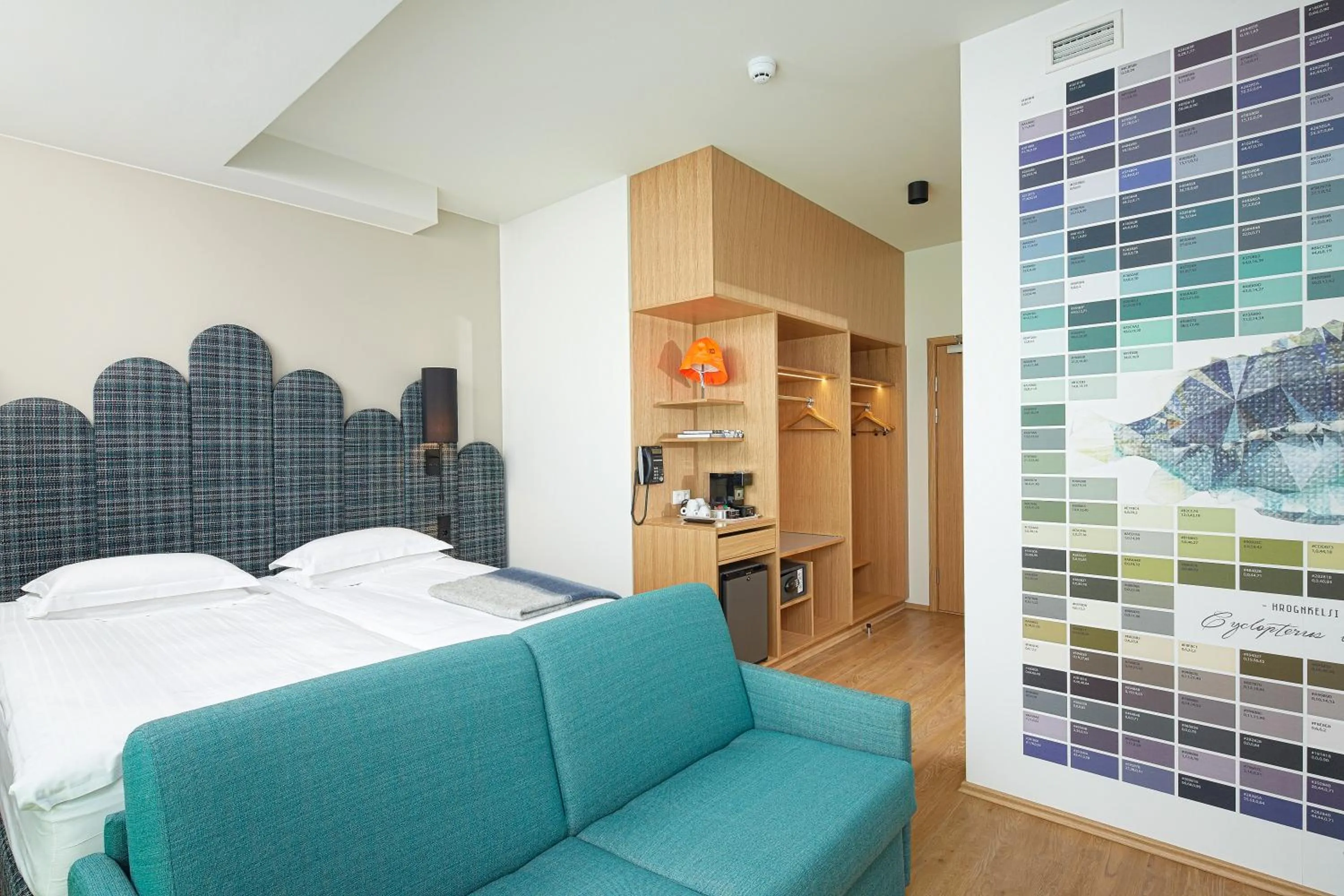 Coffee/tea facilities, Bed in Reykjavik Marina - Berjaya Iceland Hotels