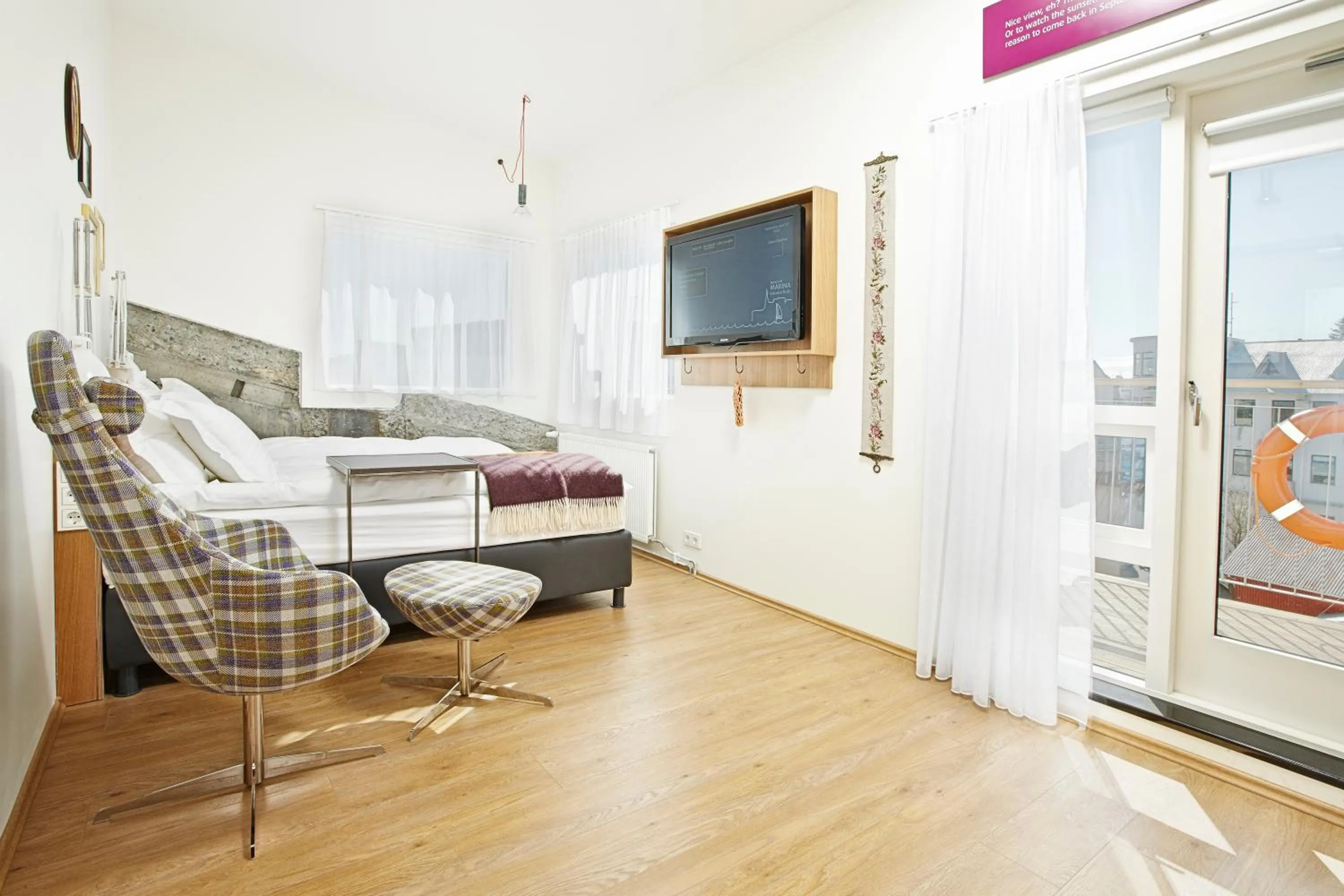 Bed in Reykjavik Marina - Berjaya Iceland Hotels