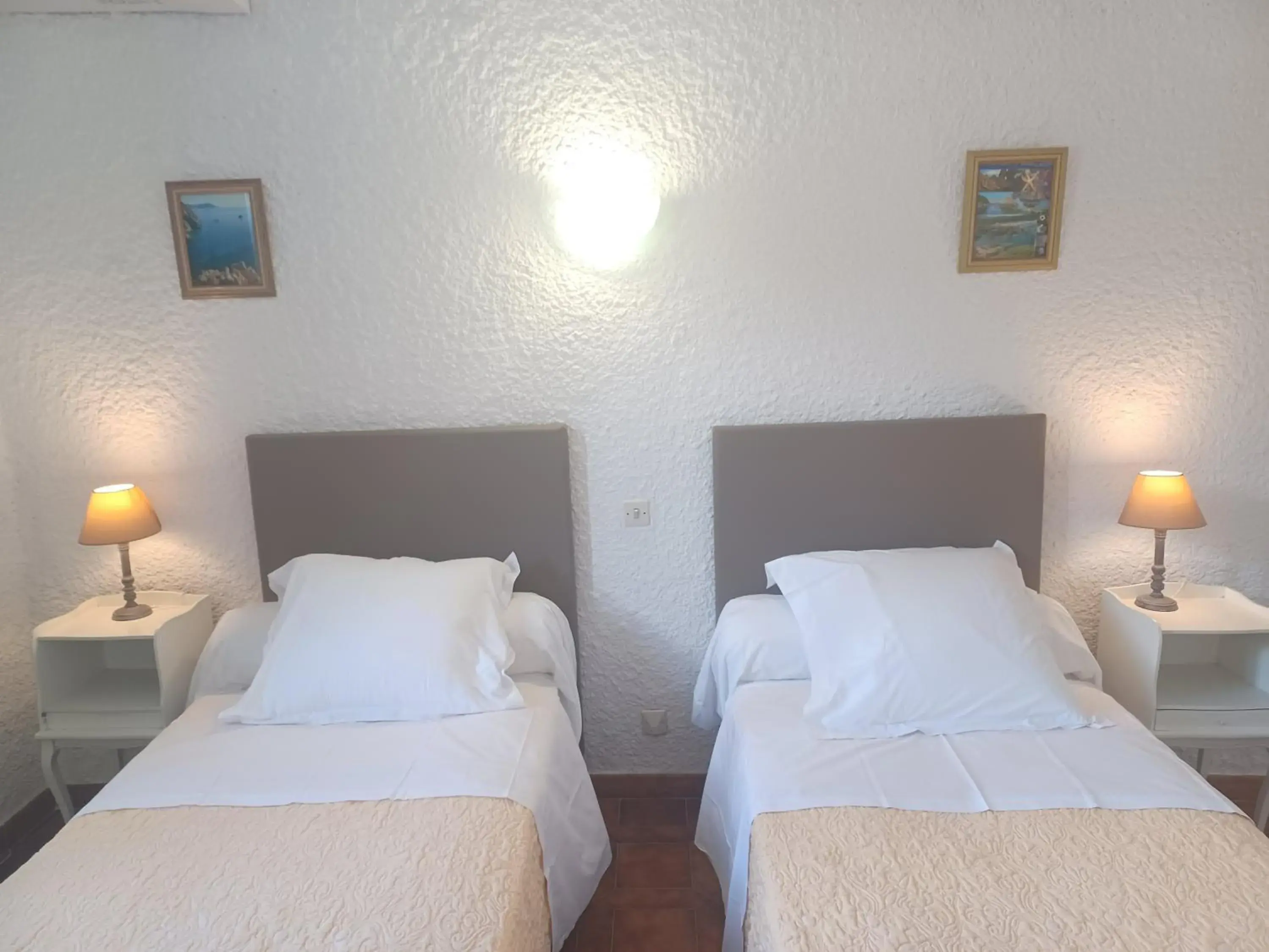 Twin Room in Hotel Cinque Arcate Twin Room in Hotel Cinque Arcate