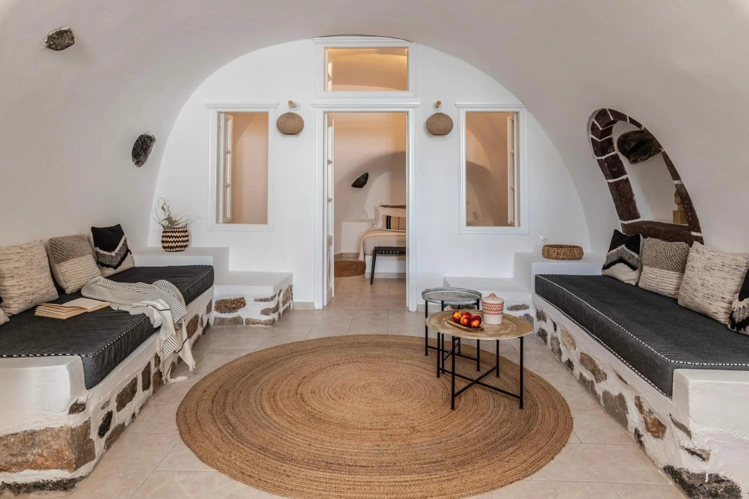 Seating area, Bed in LUKAS Aethereal Living