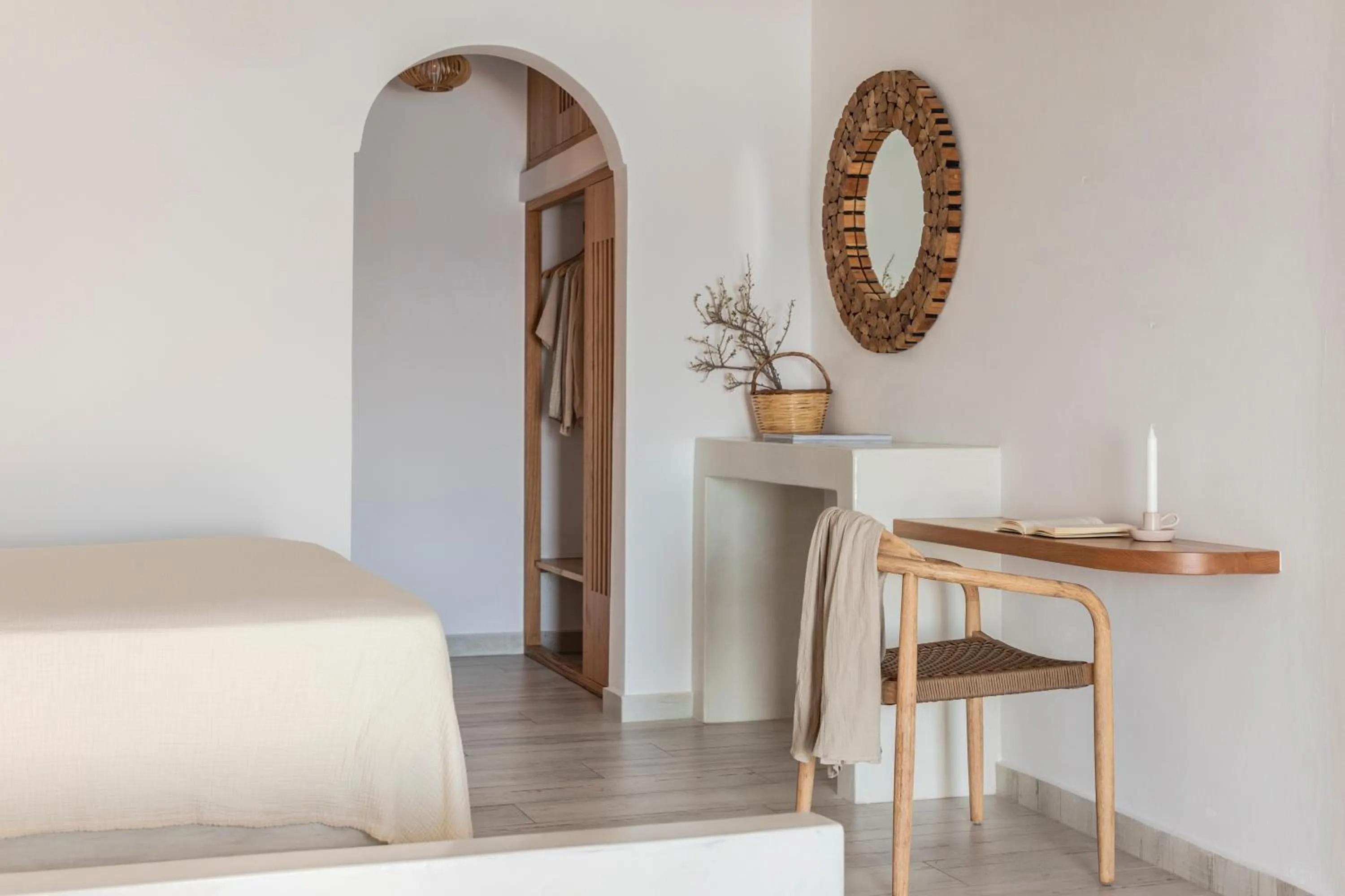 Decorative detail, Bed in LUKAS Aethereal Living