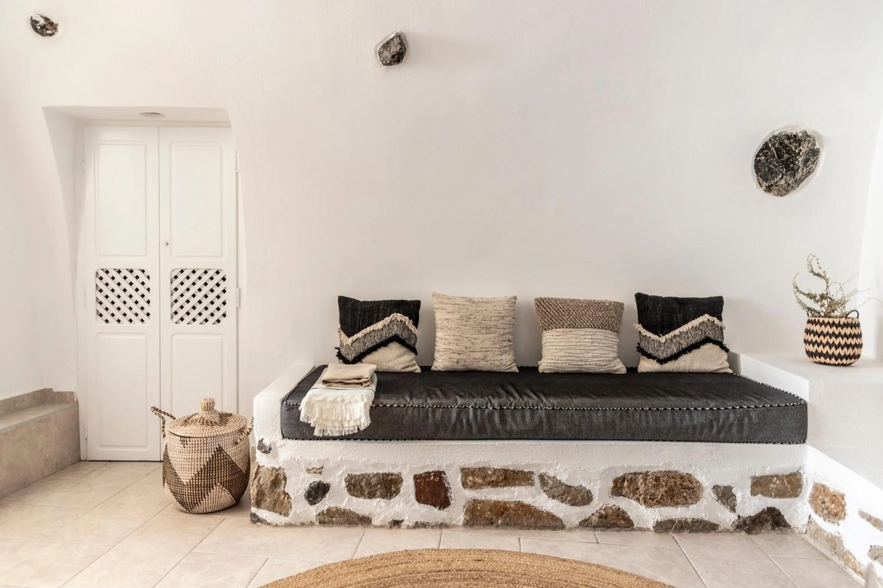 Seating area in LUKAS Aethereal Living