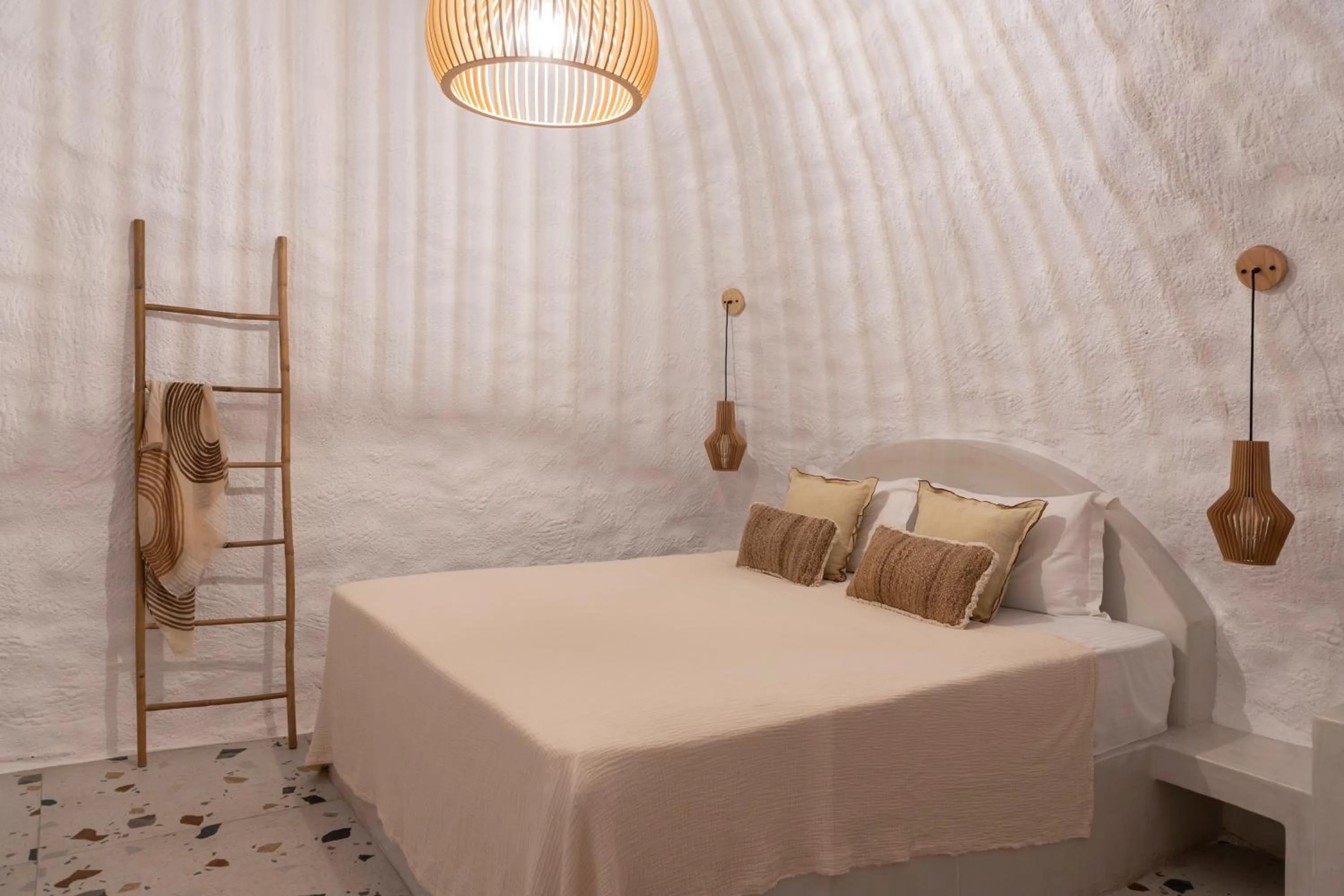 Bedroom, Bed in LUKAS Aethereal Living