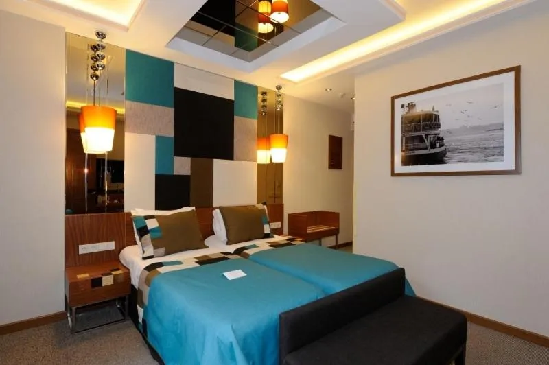 Photo of the whole room in Collage Taksim Hotel