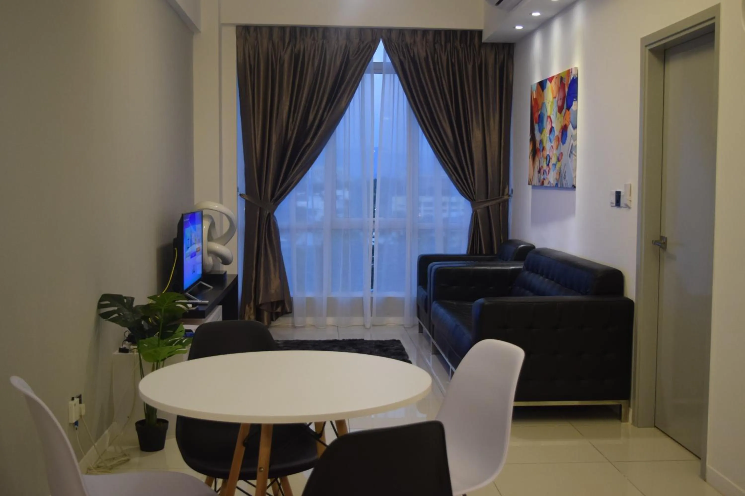 Living room in Sutera Avenue by Alawa Homes Kota Kinabalu