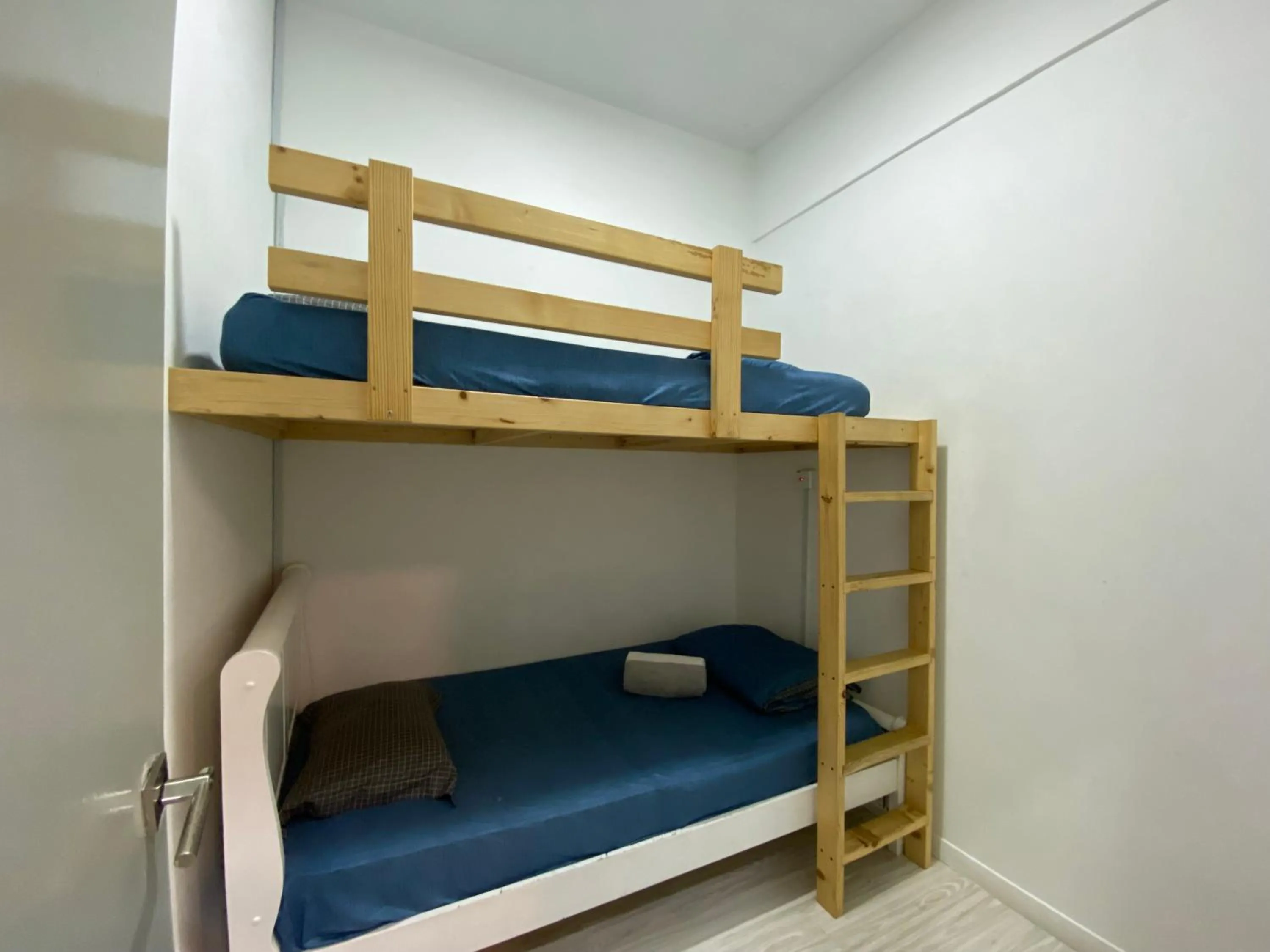 bunk bed, Bed in Sutera Avenue by Alawa Homes Kota Kinabalu