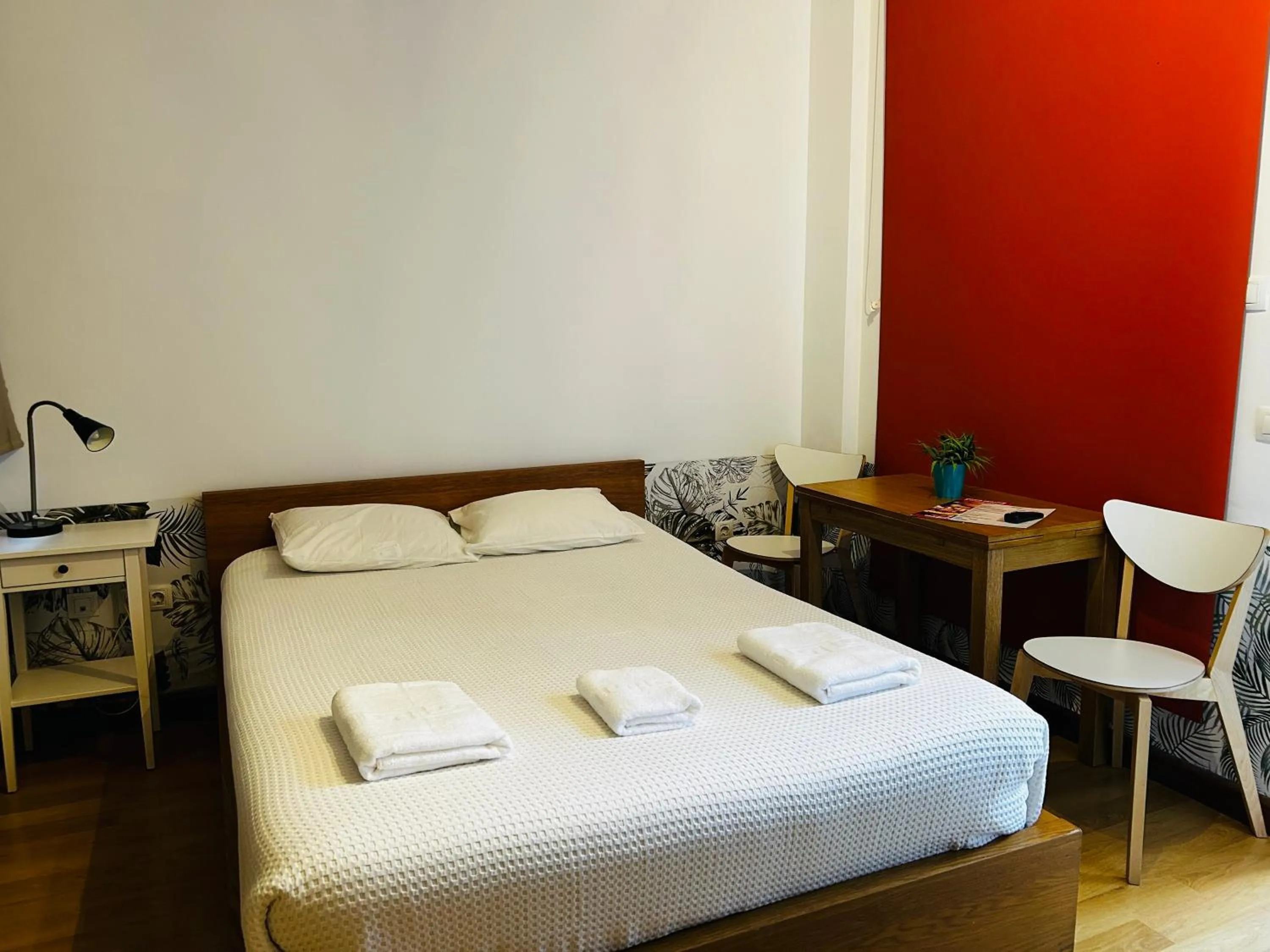 Property building, Bed in Apartamentos San Pablo