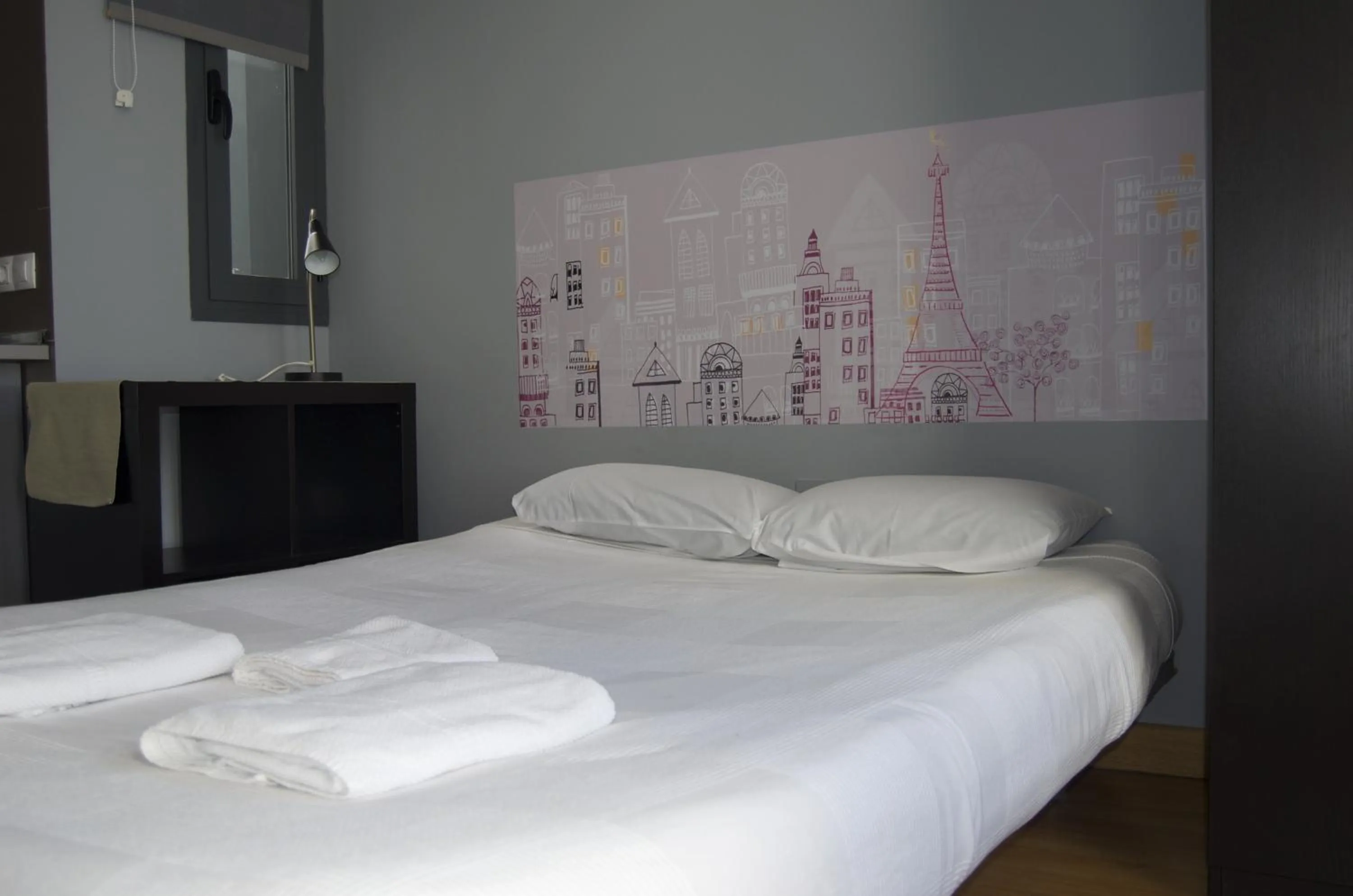 Bedroom, Bed in Apartamentos San Pablo