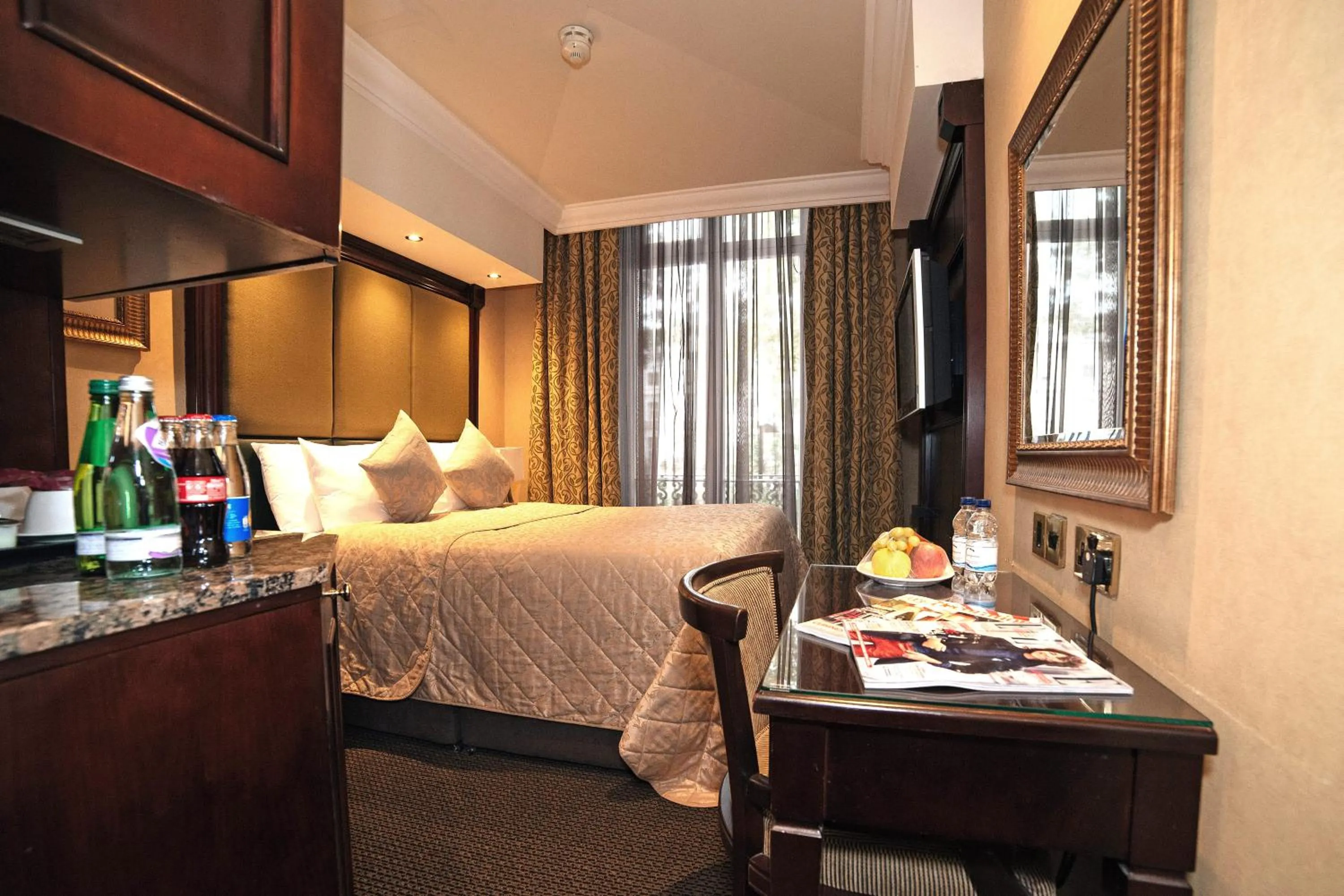 Food and drinks, Bed in The Premier Notting Hill