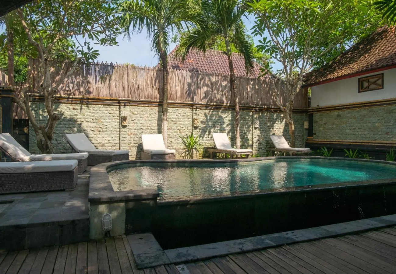 Swimming pool in The Nichos Bungalows And Villas
