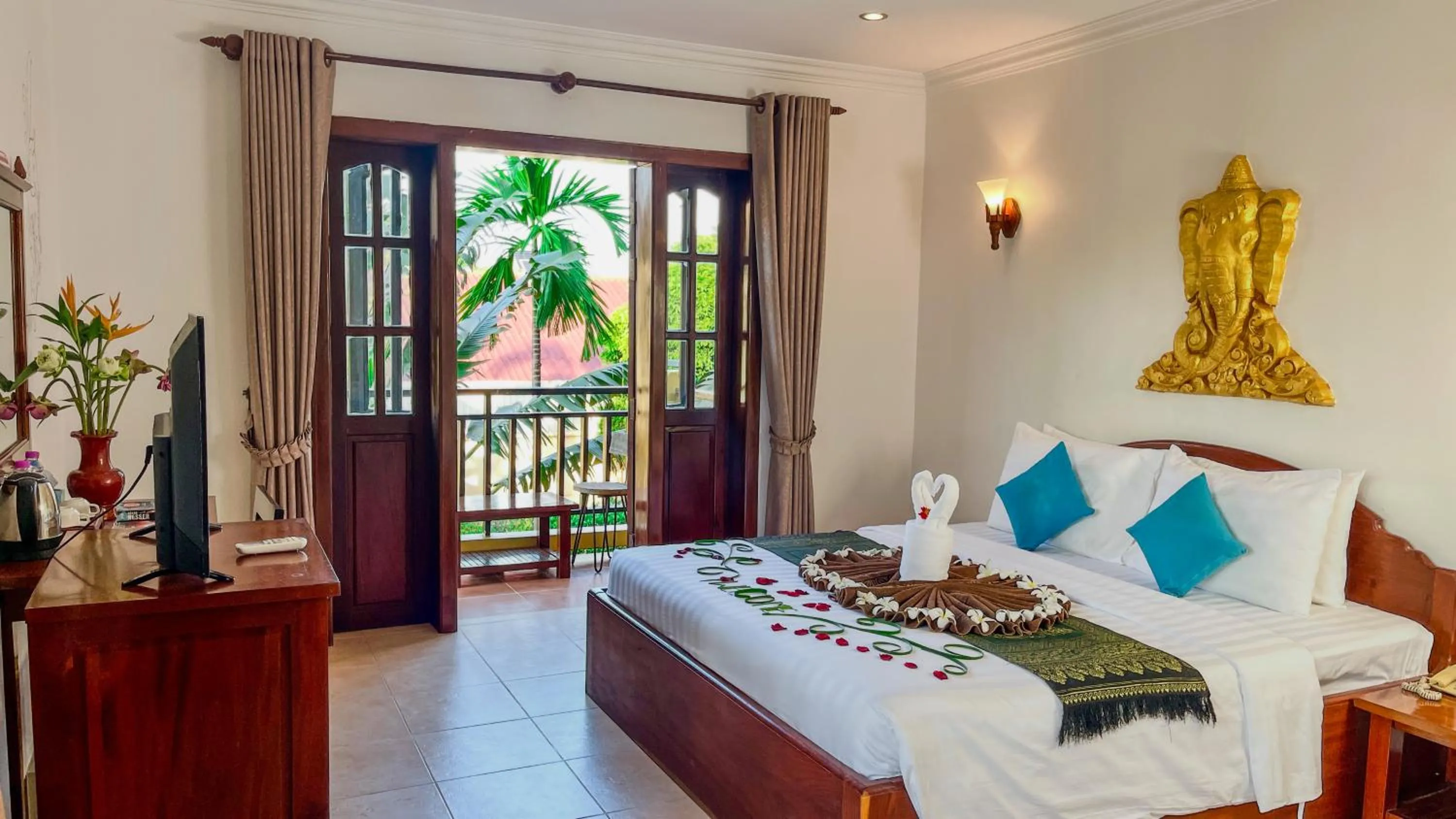 Bed in The Brightness Residence